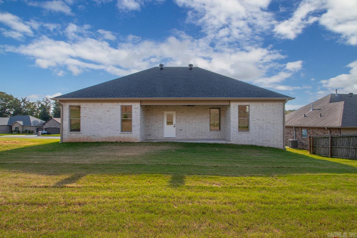 63 Oakbrooke Drive  Sherwood, AR