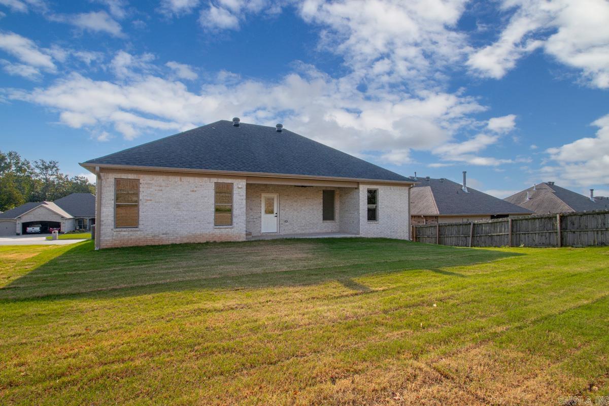 63 Oakbrooke Drive  Sherwood, AR