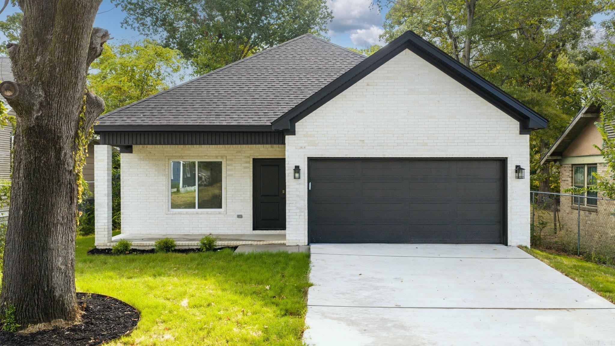 2217 S PINE  Little Rock, AR