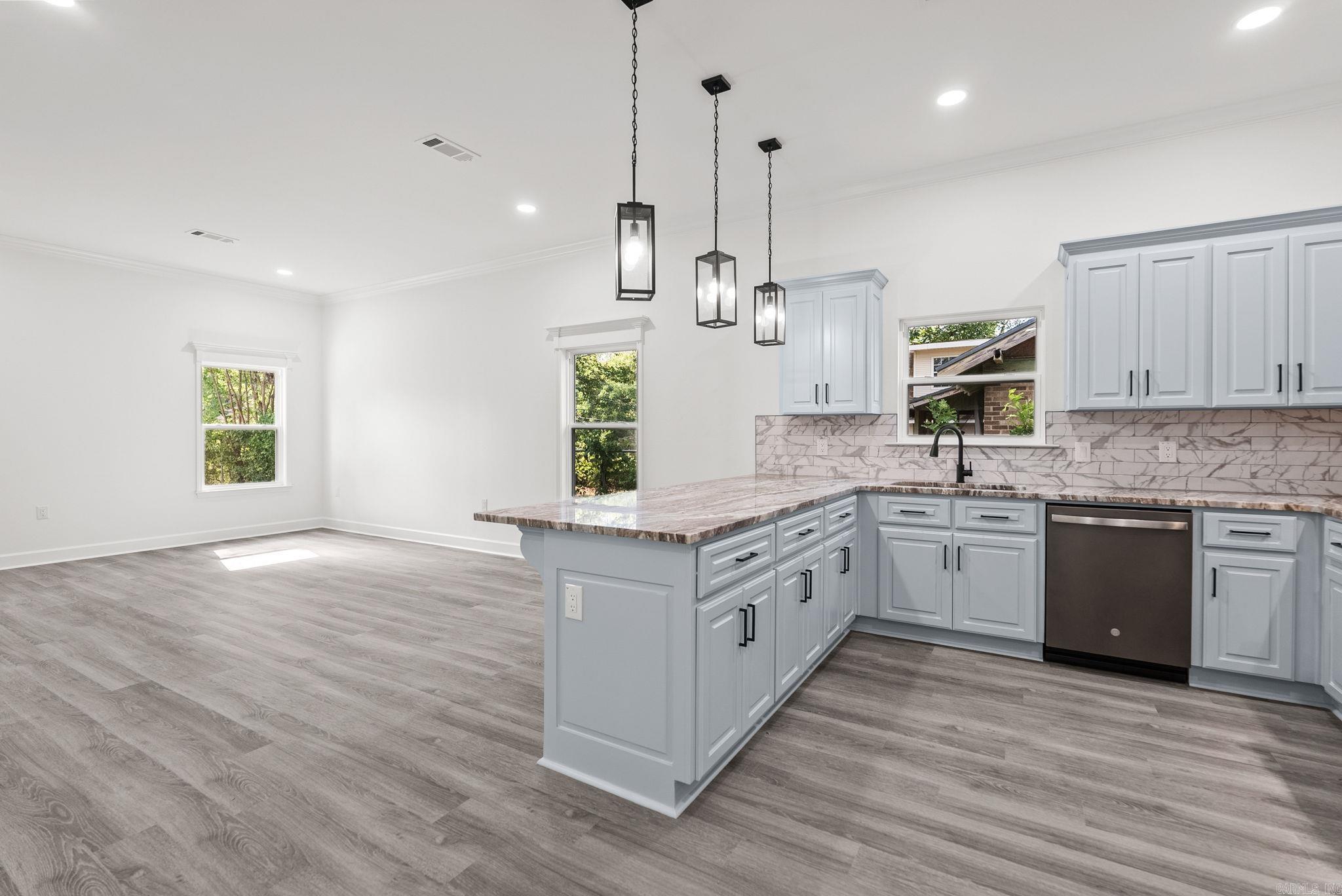 2217 S PINE  Little Rock, AR