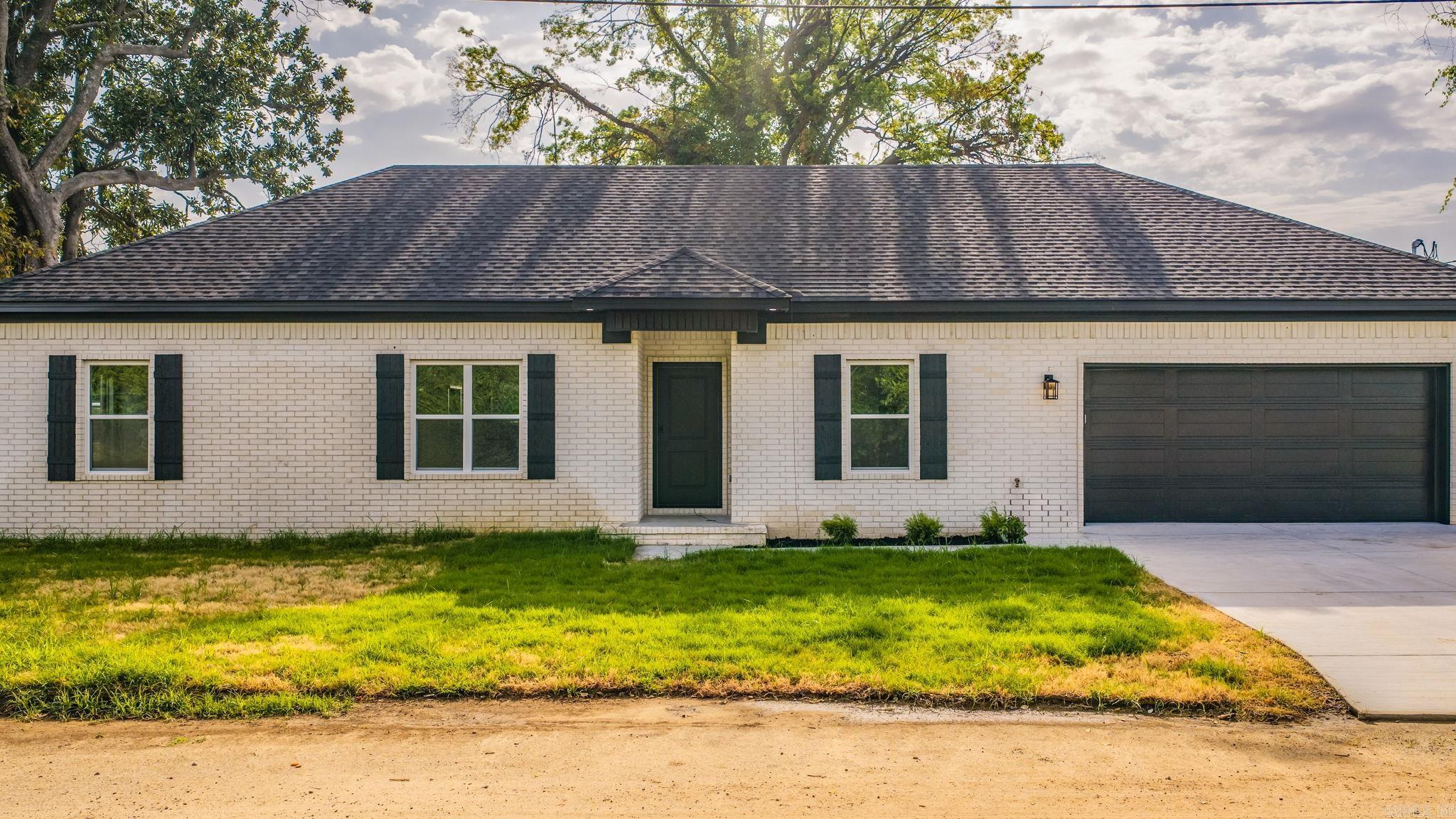 1400 E WASHINGTON  North Little Rock, AR
