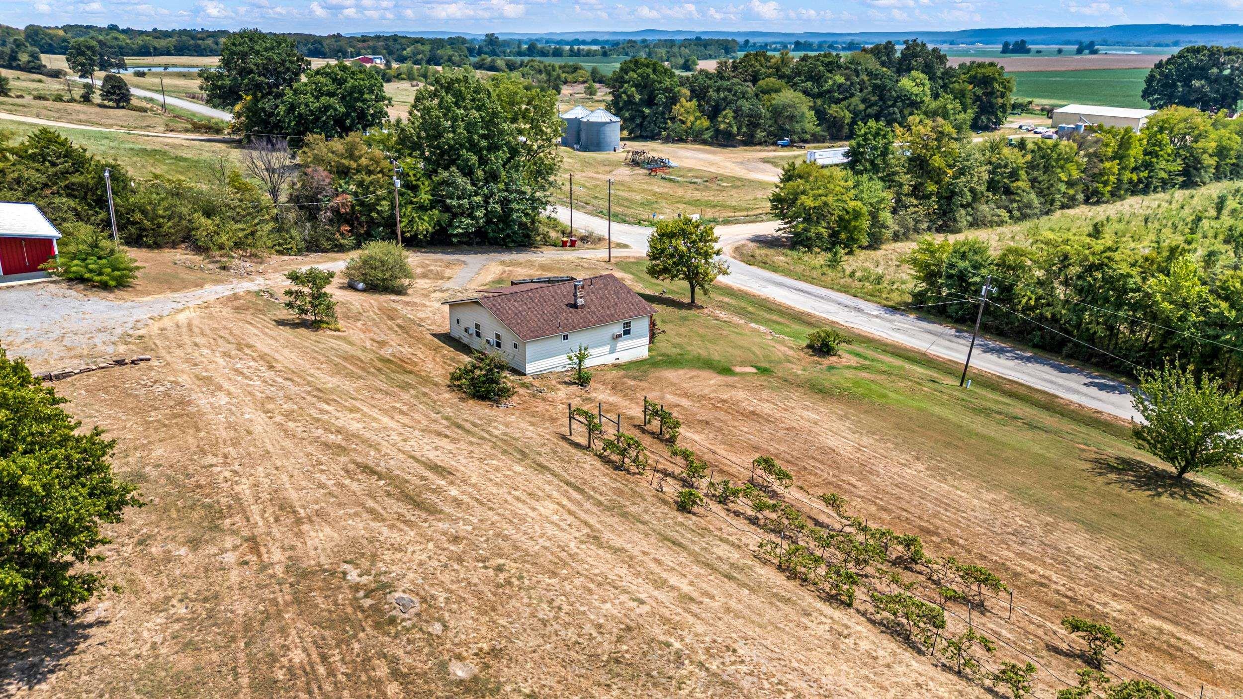 99 Sandtown  Morrilton, AR