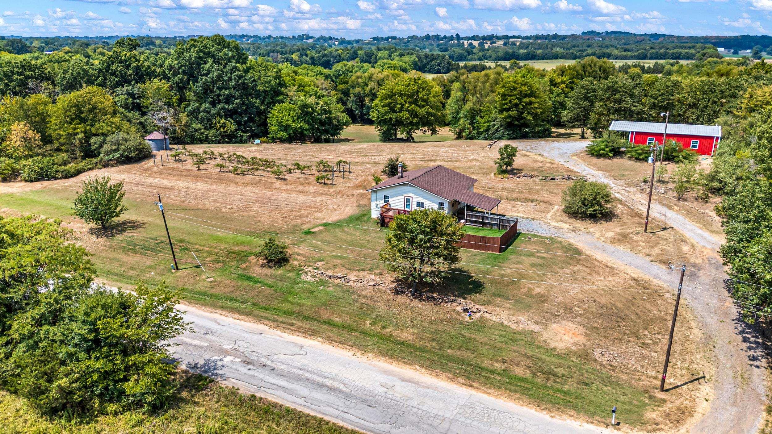 99 Sandtown  Morrilton, AR