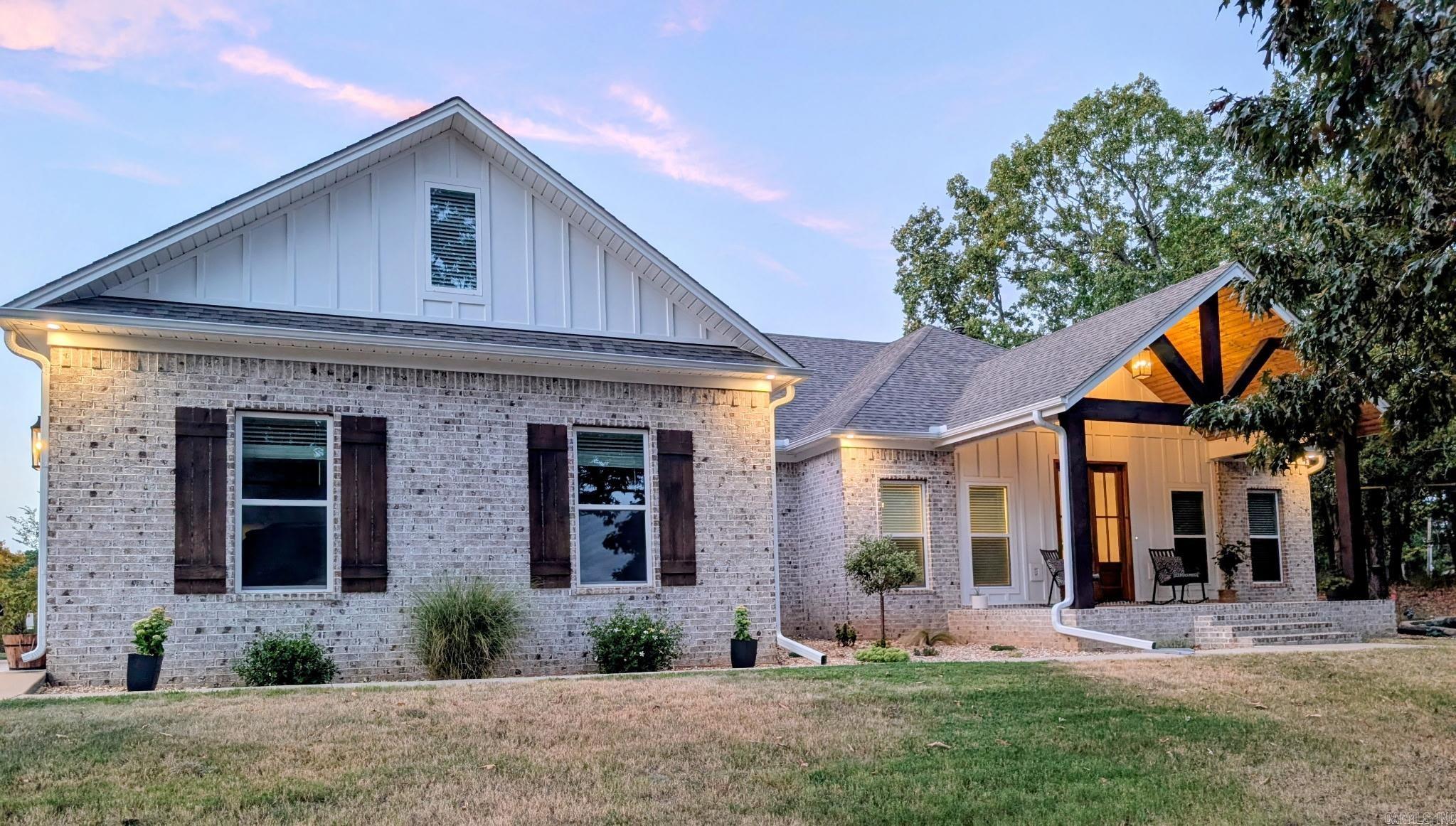 102 Merritt Road  Greenbrier, AR