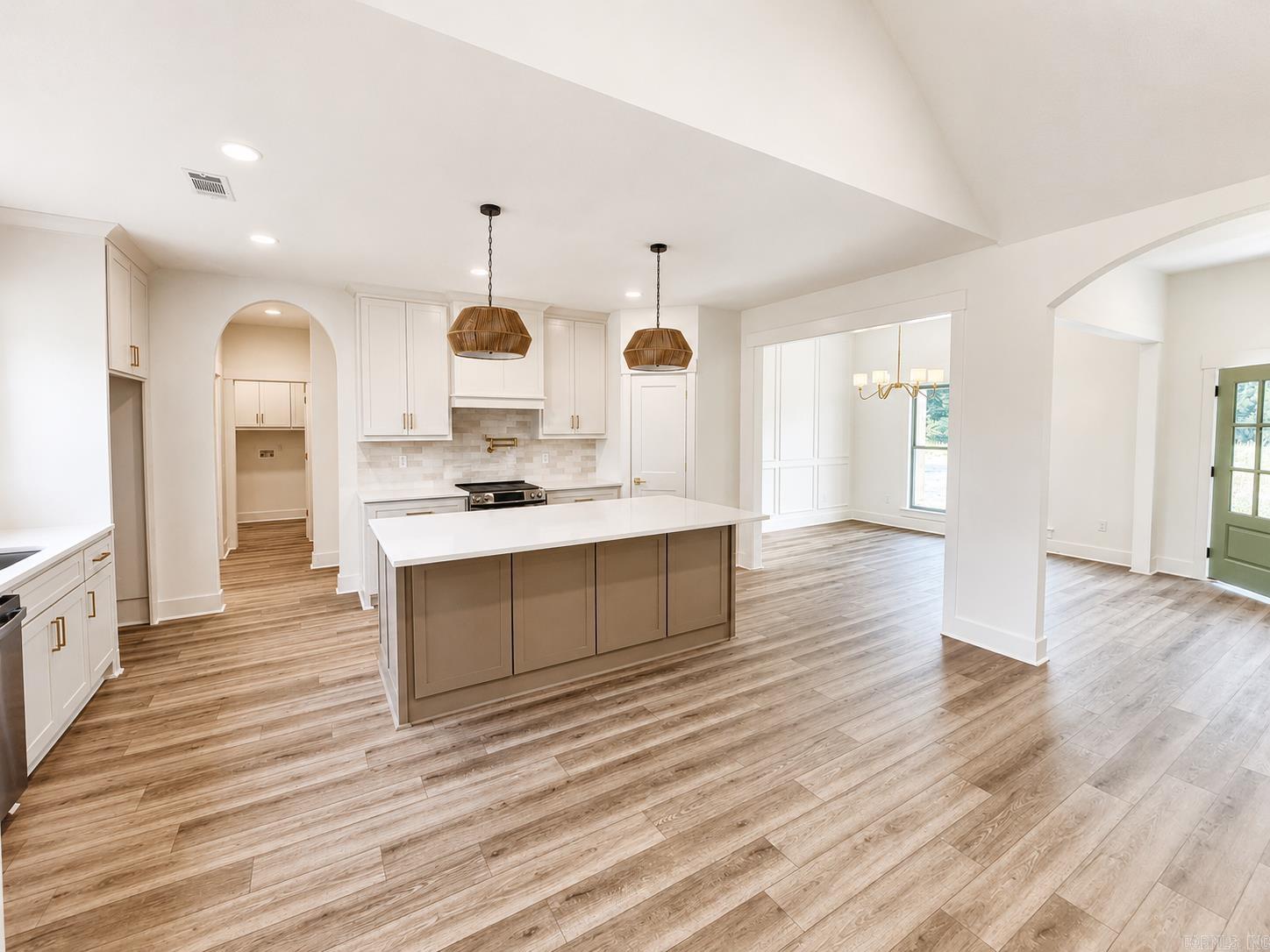 10 Crescent  Ward, AR