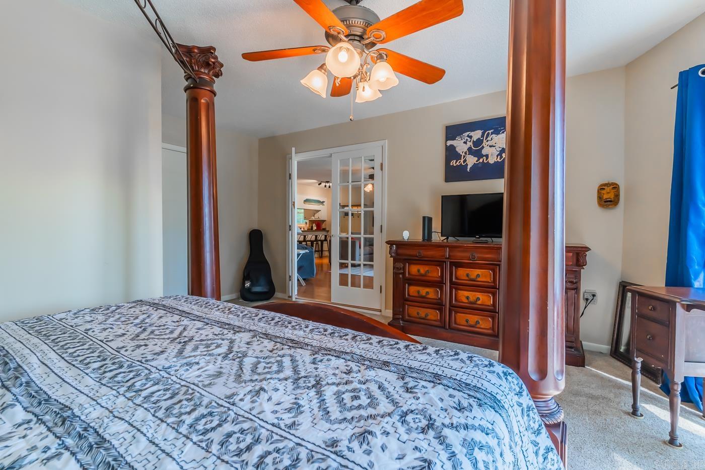 111 W Lakeshore Dr  Cherokee Village, AR