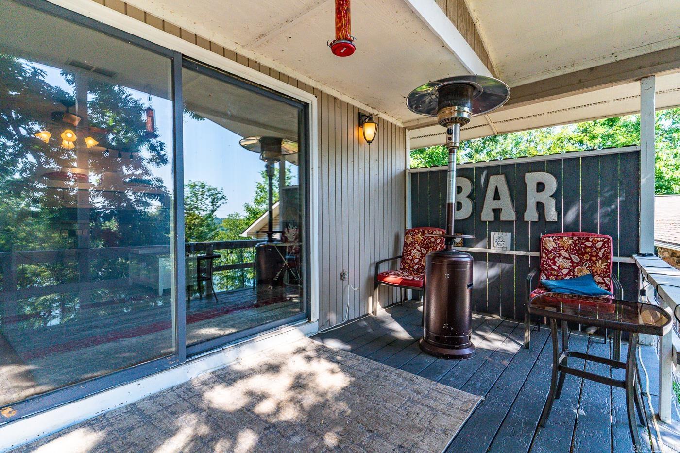 111 W Lakeshore Dr  Cherokee Village, AR