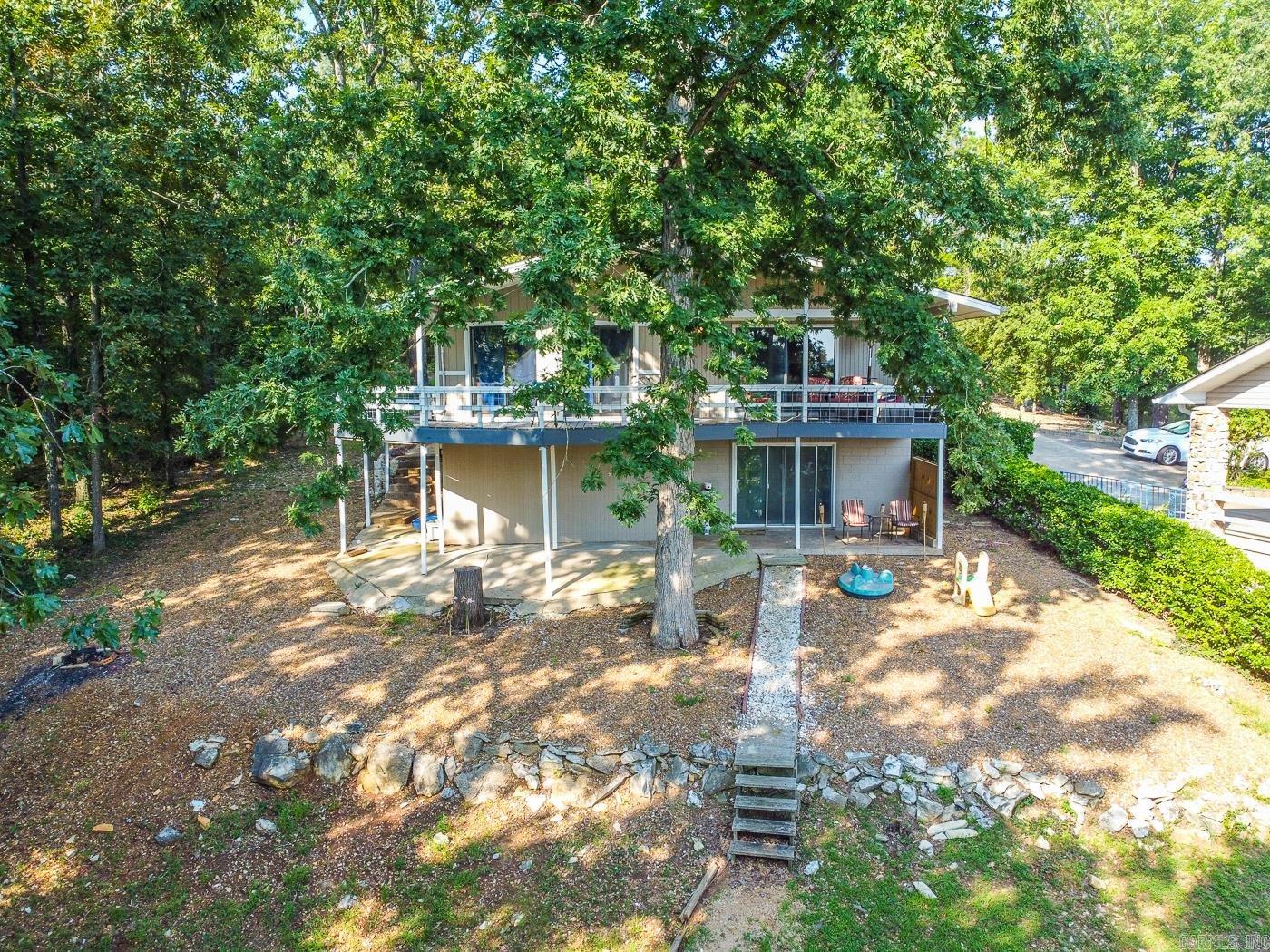 111 W Lakeshore Dr  Cherokee Village, AR