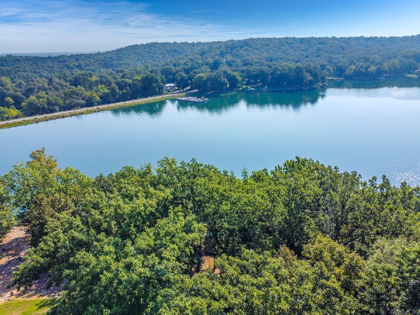 111 W Lakeshore Dr  Cherokee Village, AR