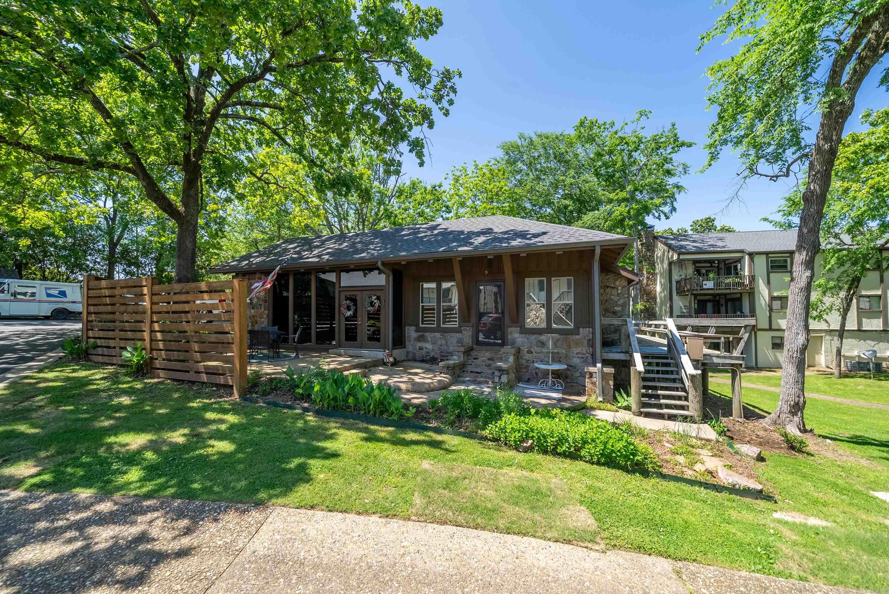 1139 Twin Points  Hot Springs, AR