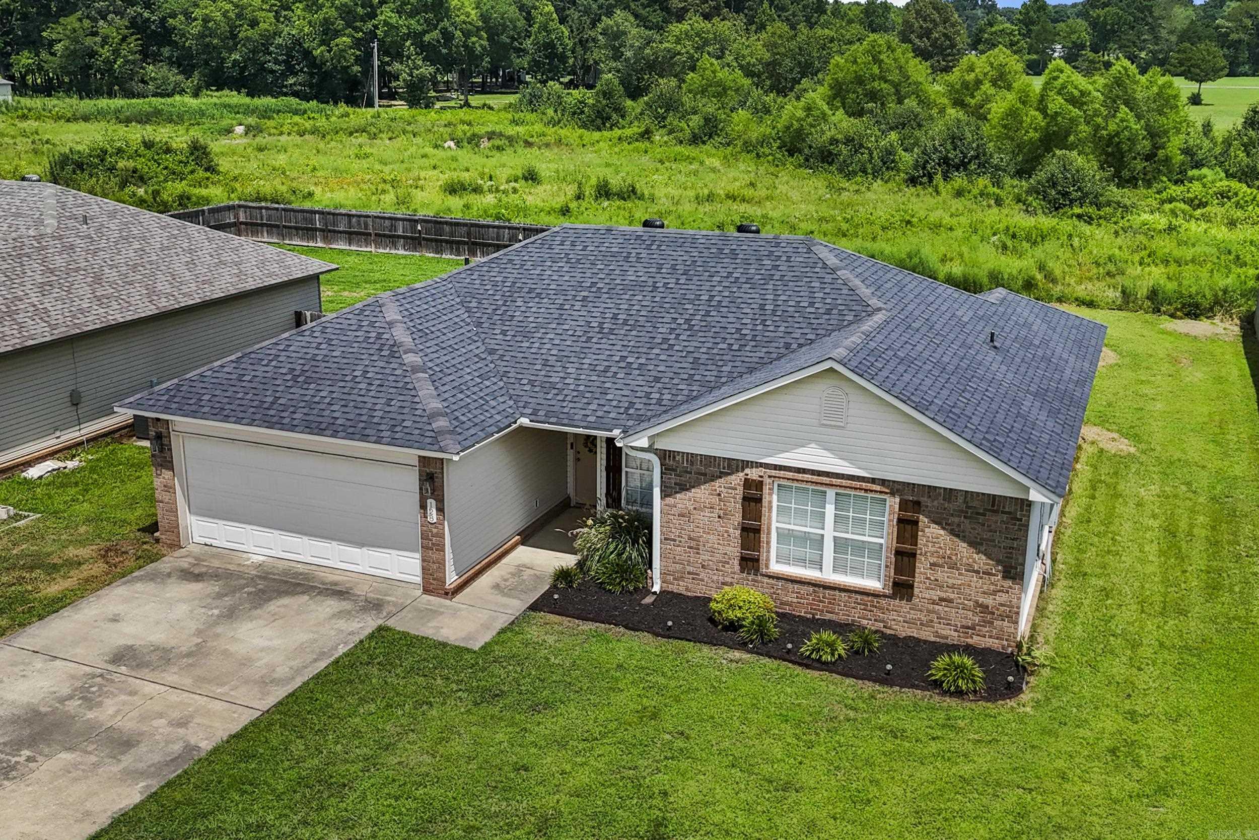 128 Angel Lane — exterior