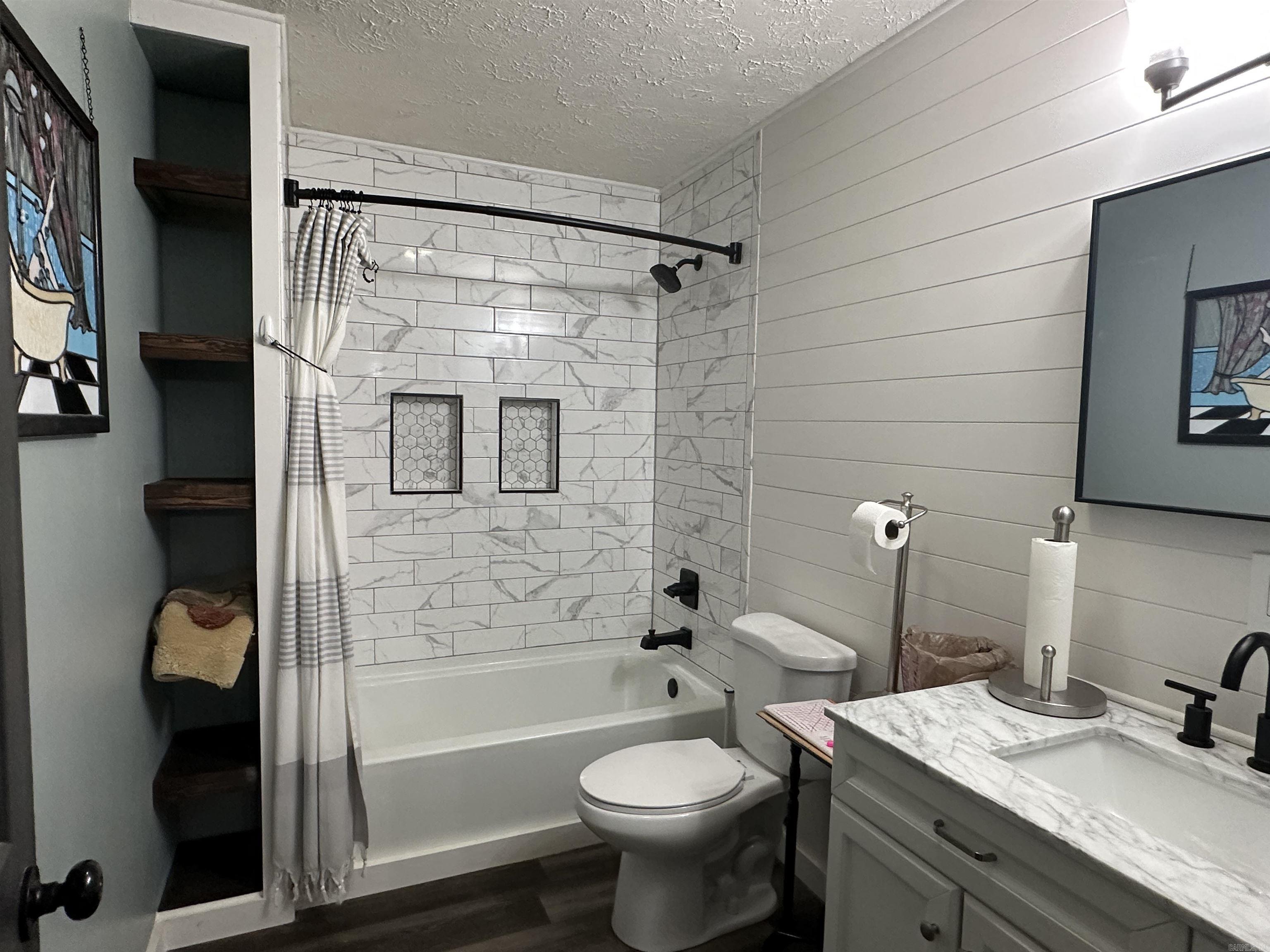 37 Valley Forge Drive  Mountain Home, AR