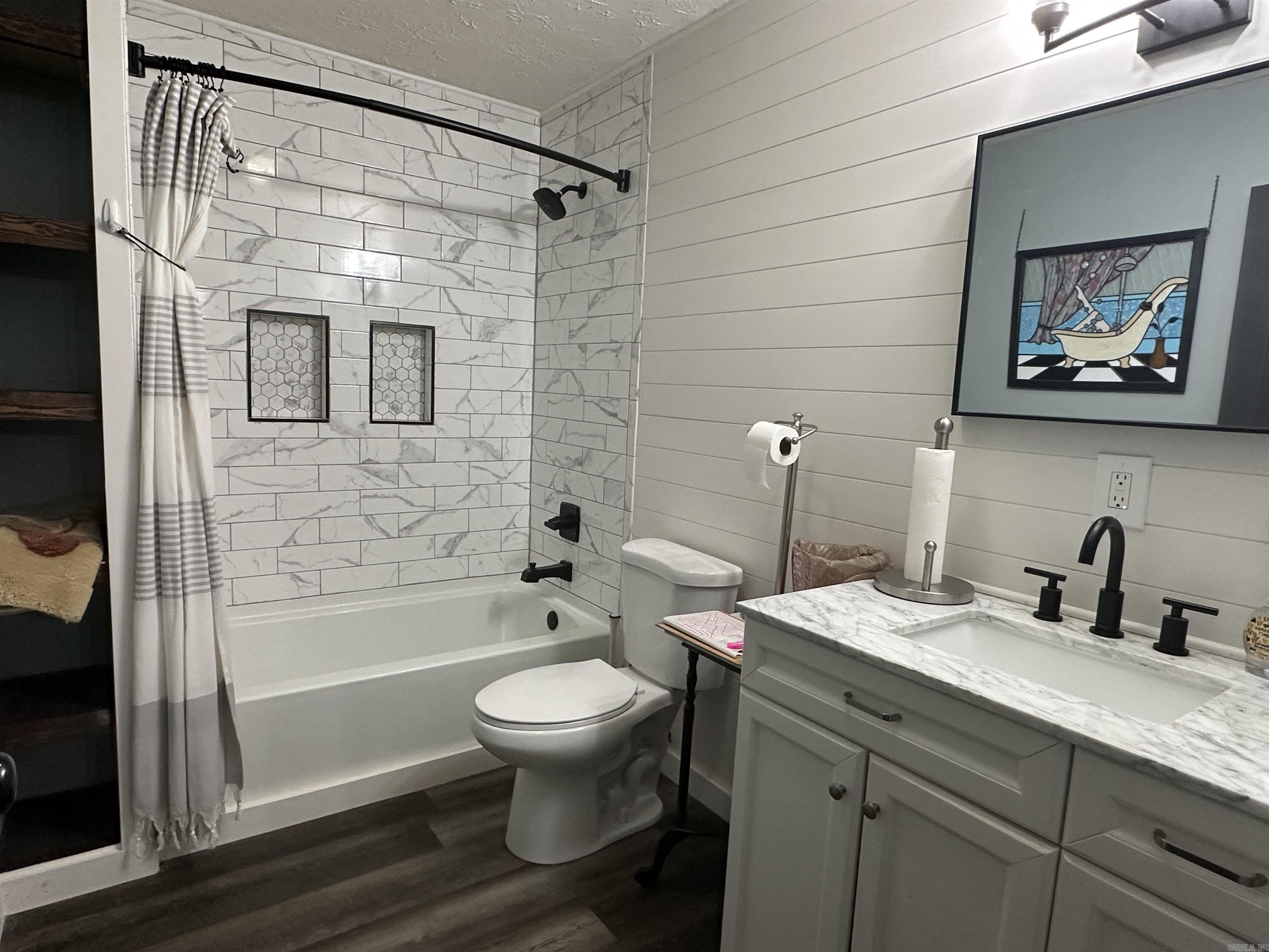 37 Valley Forge Drive  Mountain Home, AR