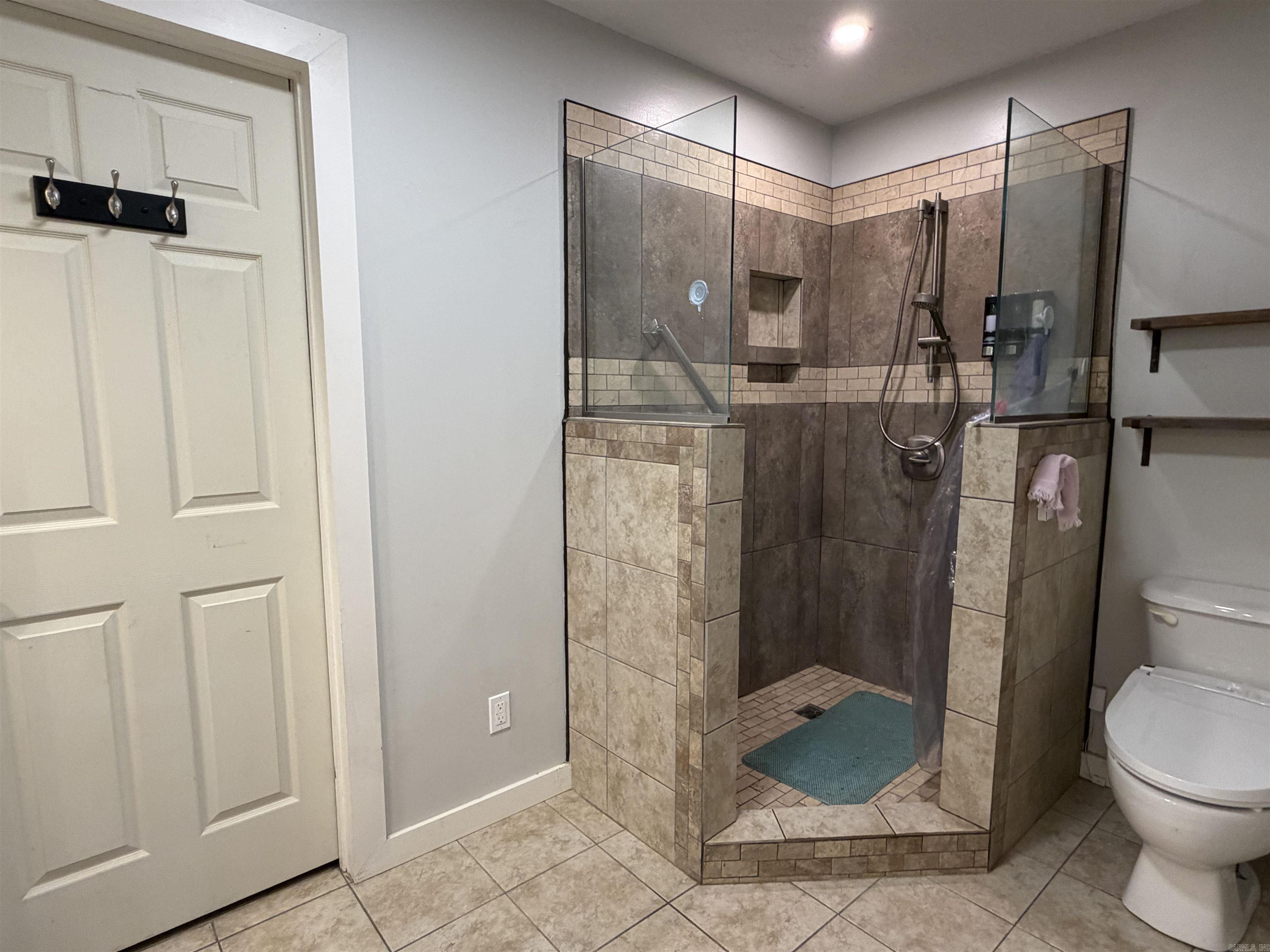 37 Valley Forge Drive Mountain Home, AR 72653