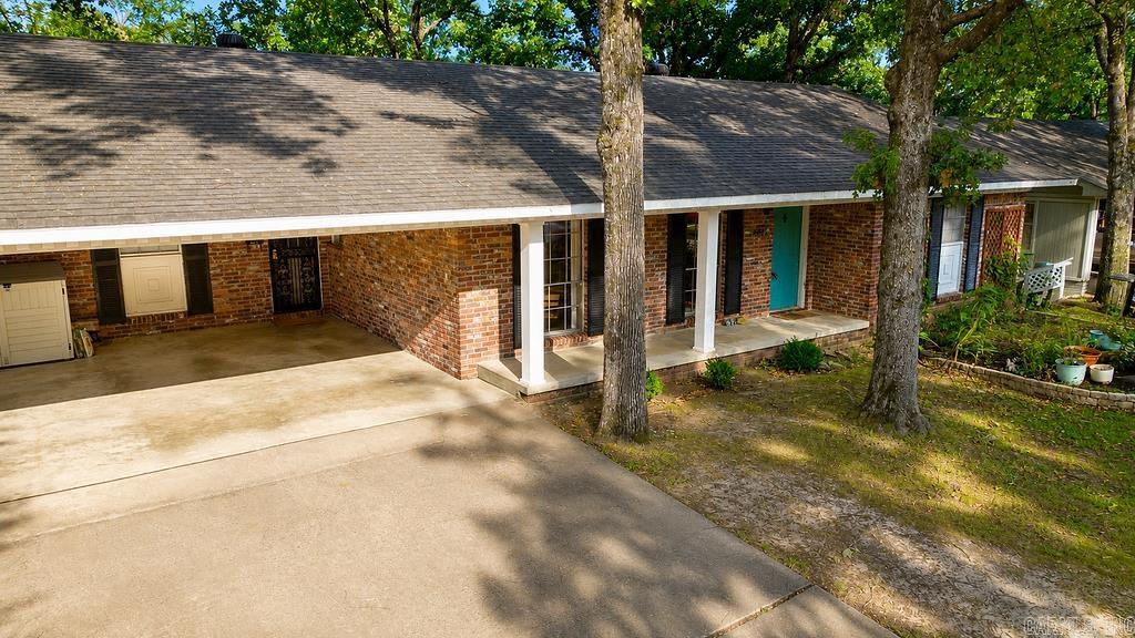 4410 Arlington Drive — photo 2