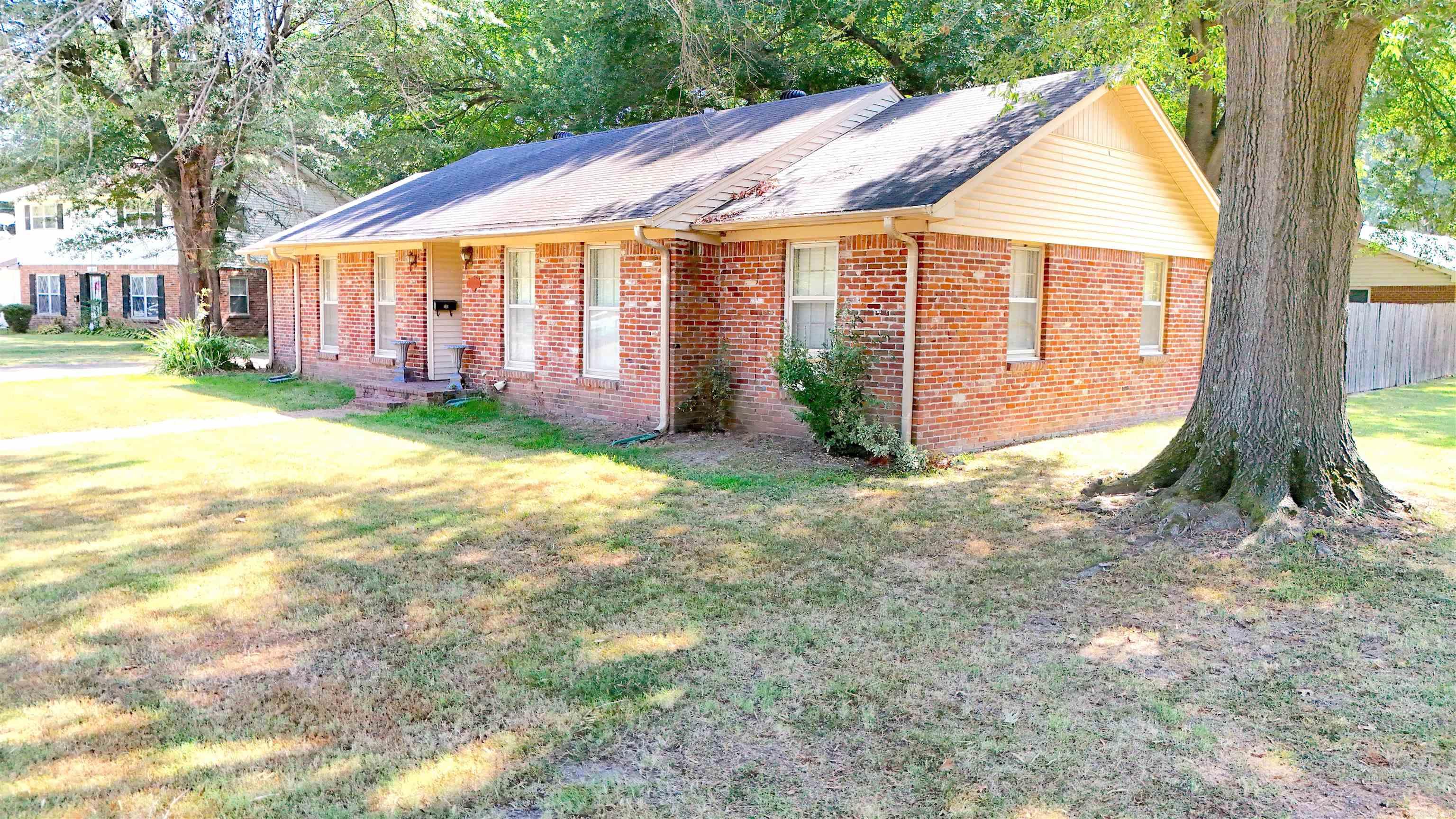 1005  cherry  West Memphis, AR
