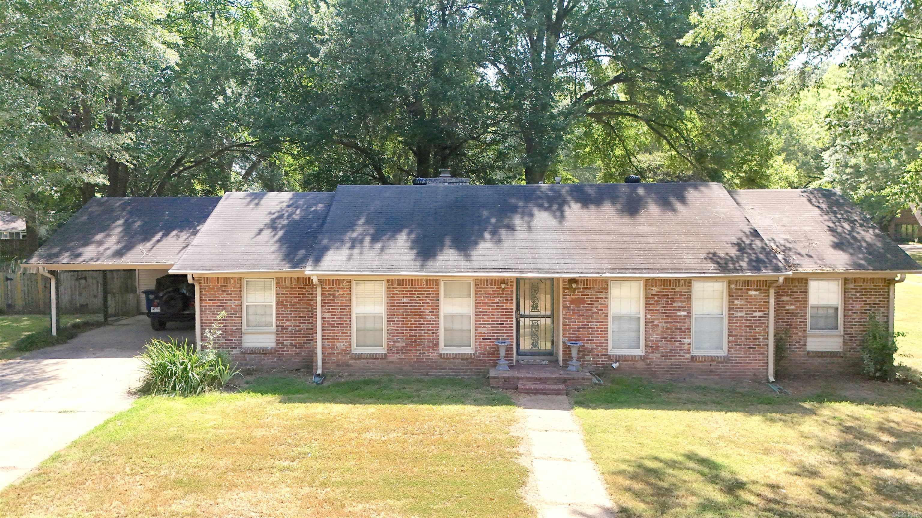 1005 cherry  West Memphis, AR