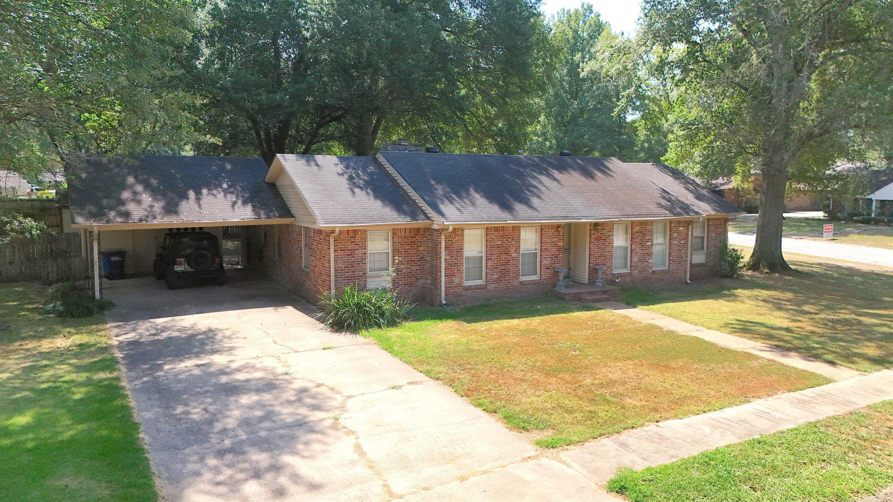 1005 cherry  West Memphis, AR
