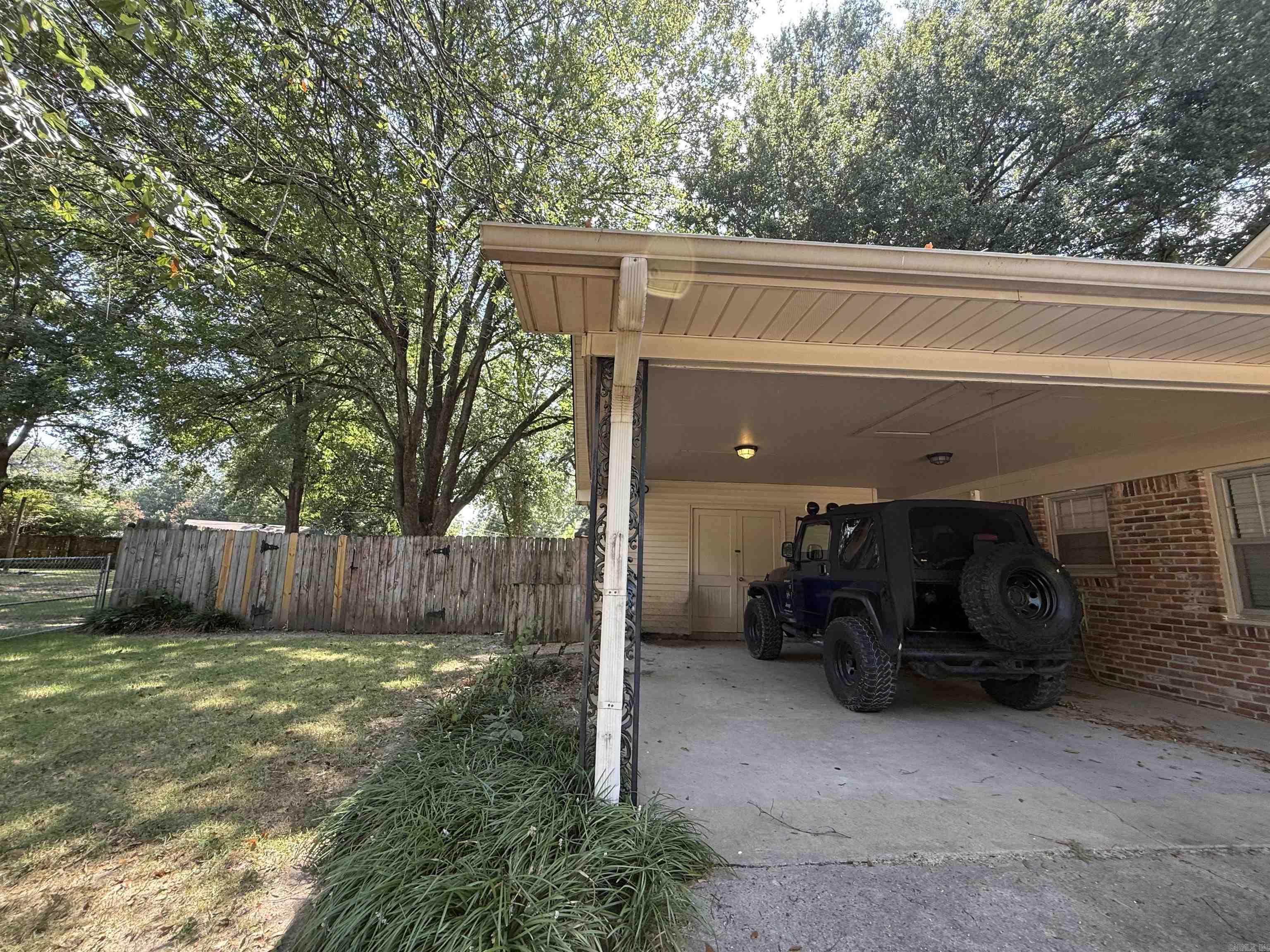 1005 cherry  West Memphis, AR