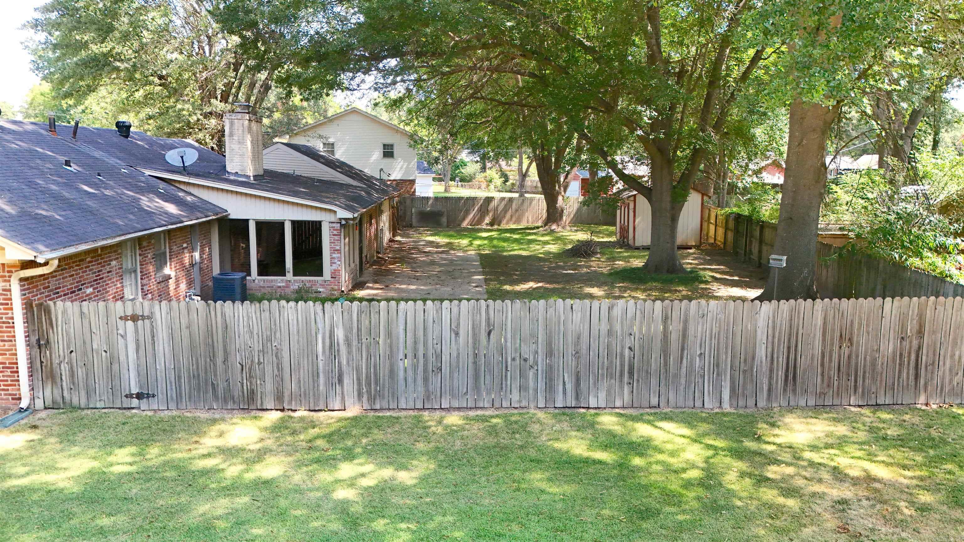1005 cherry  West Memphis, AR