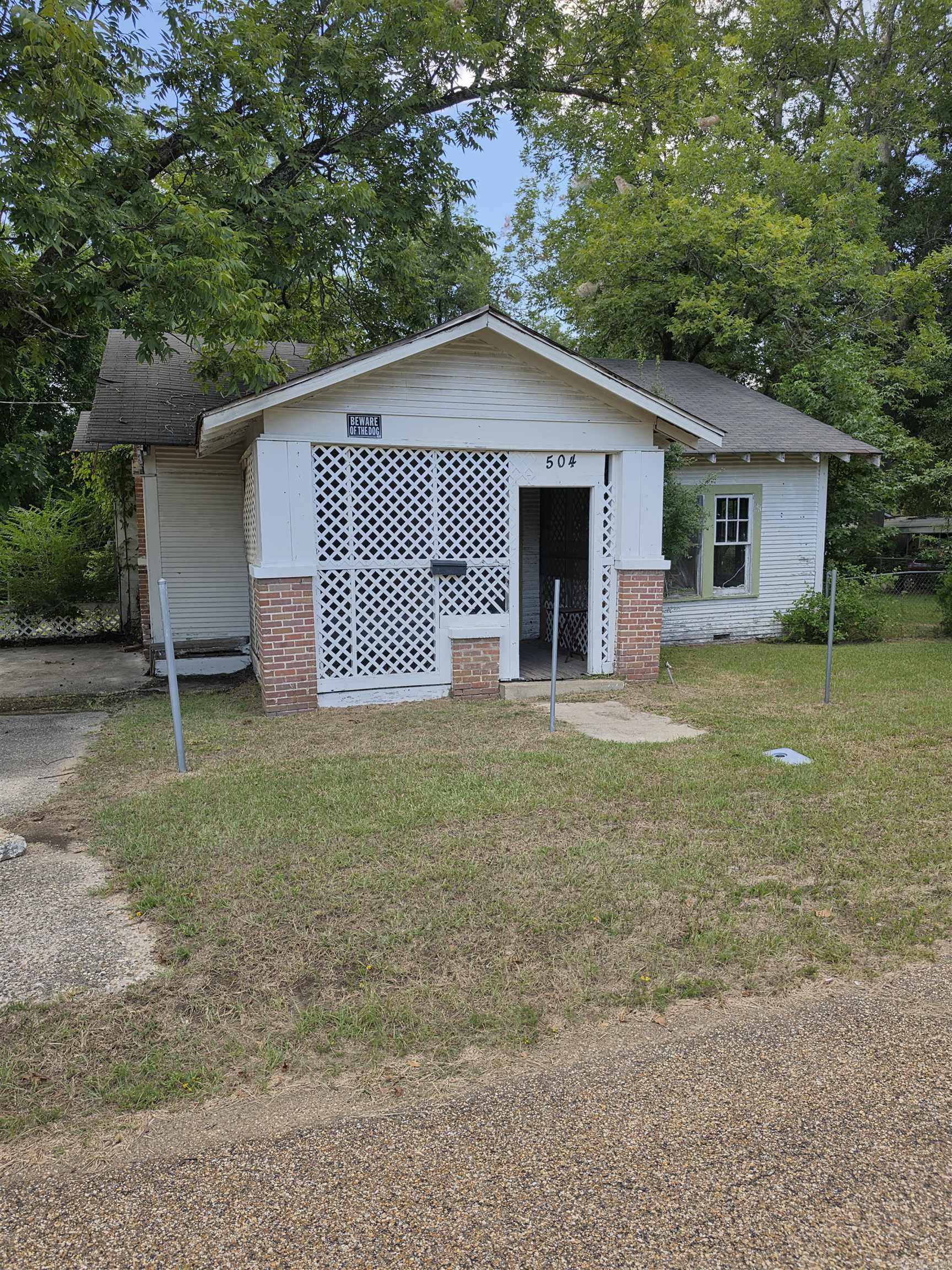 504 E 9Th St  Smackover, AR