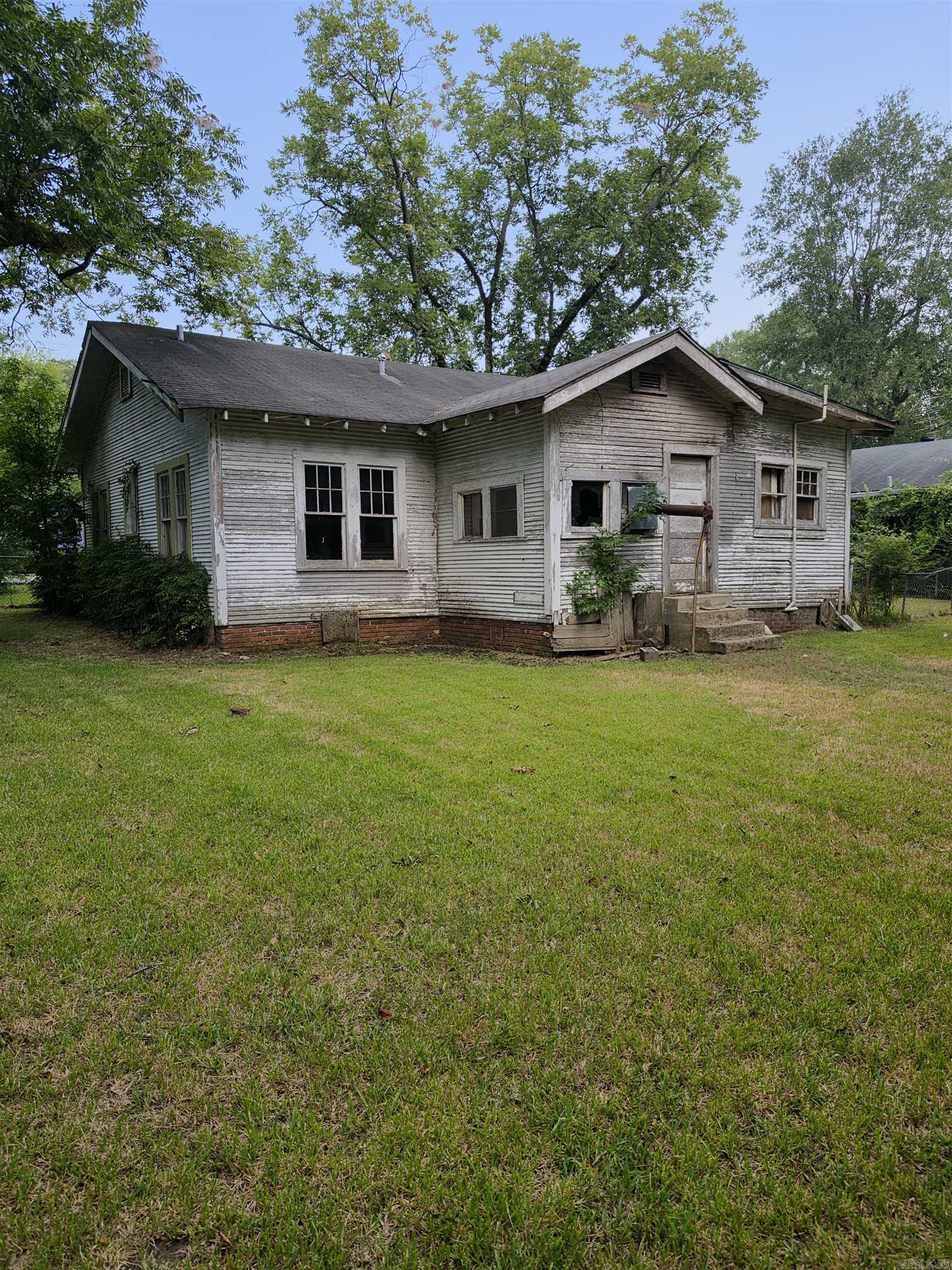 504 E 9Th St  Smackover, AR