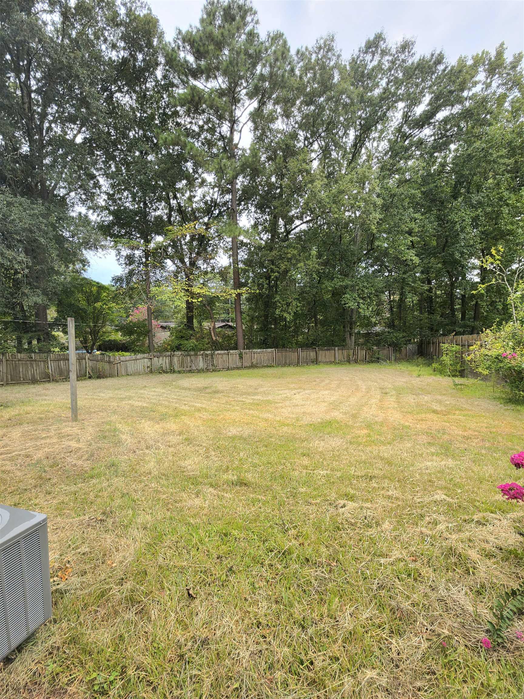 1208 Crestwood Dr  El Dorado, AR