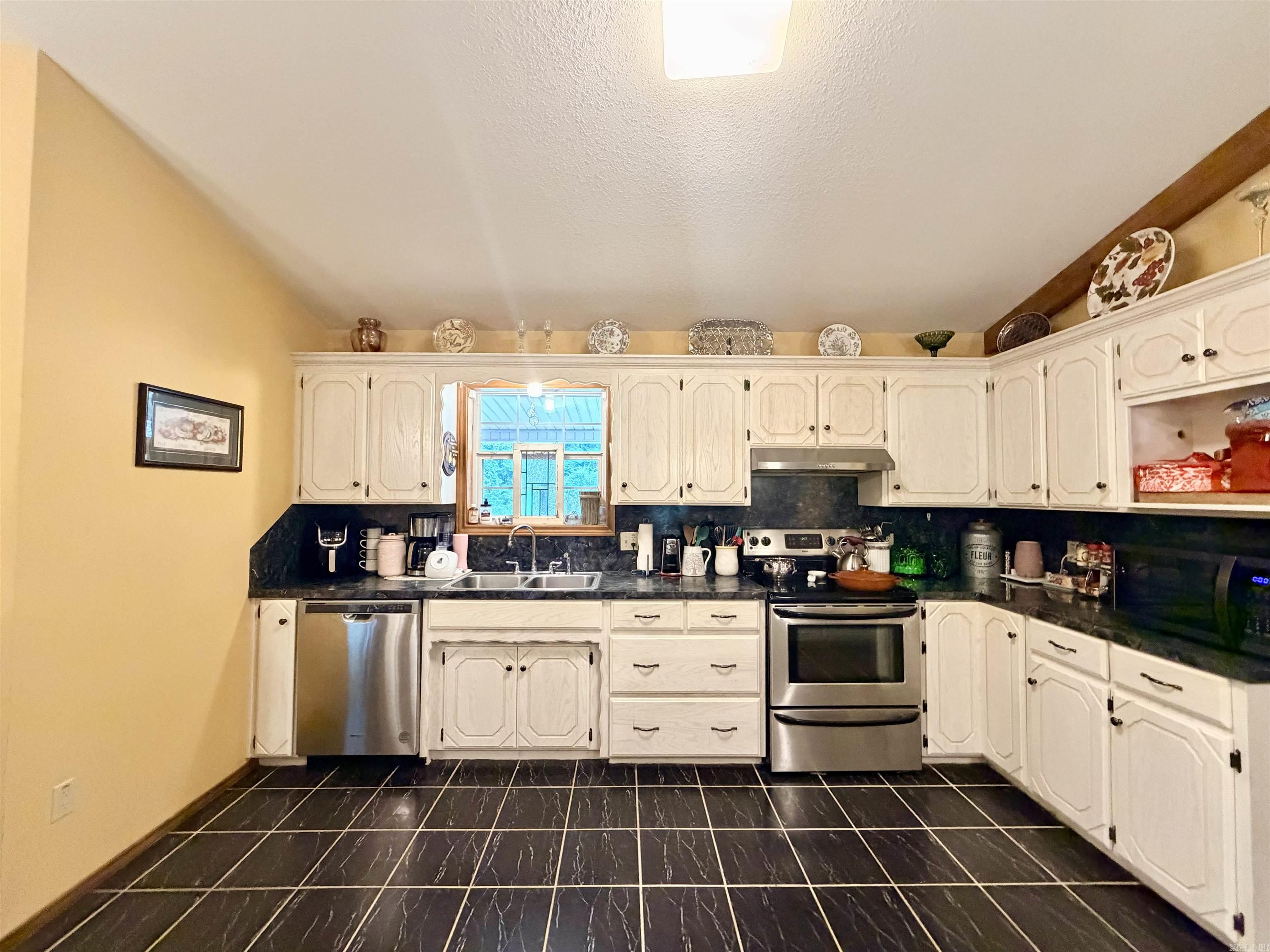 120 McWhorter Road  Lockesburg, AR