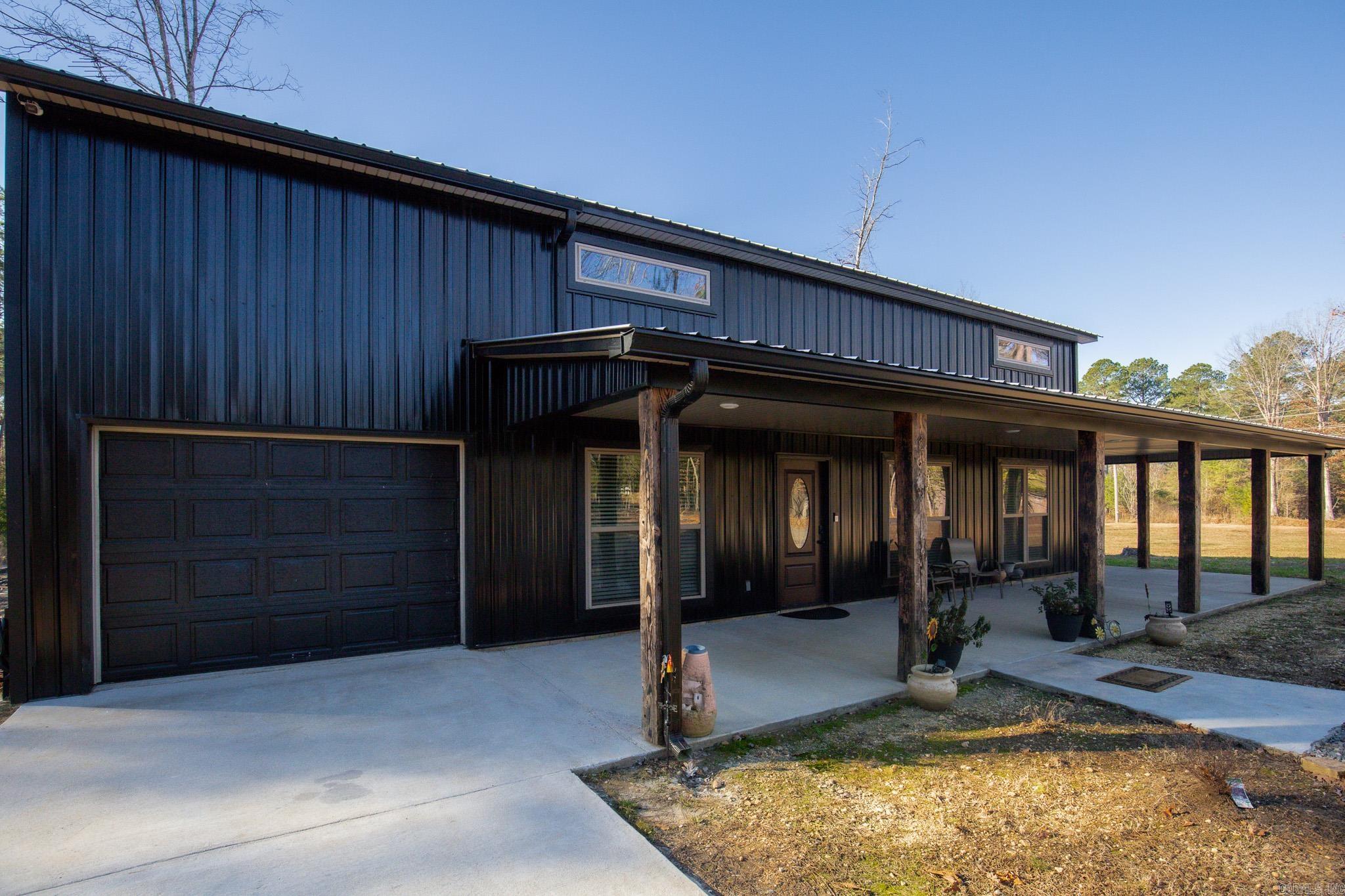 1002 County rd 9 Sheridan, AR 72150
