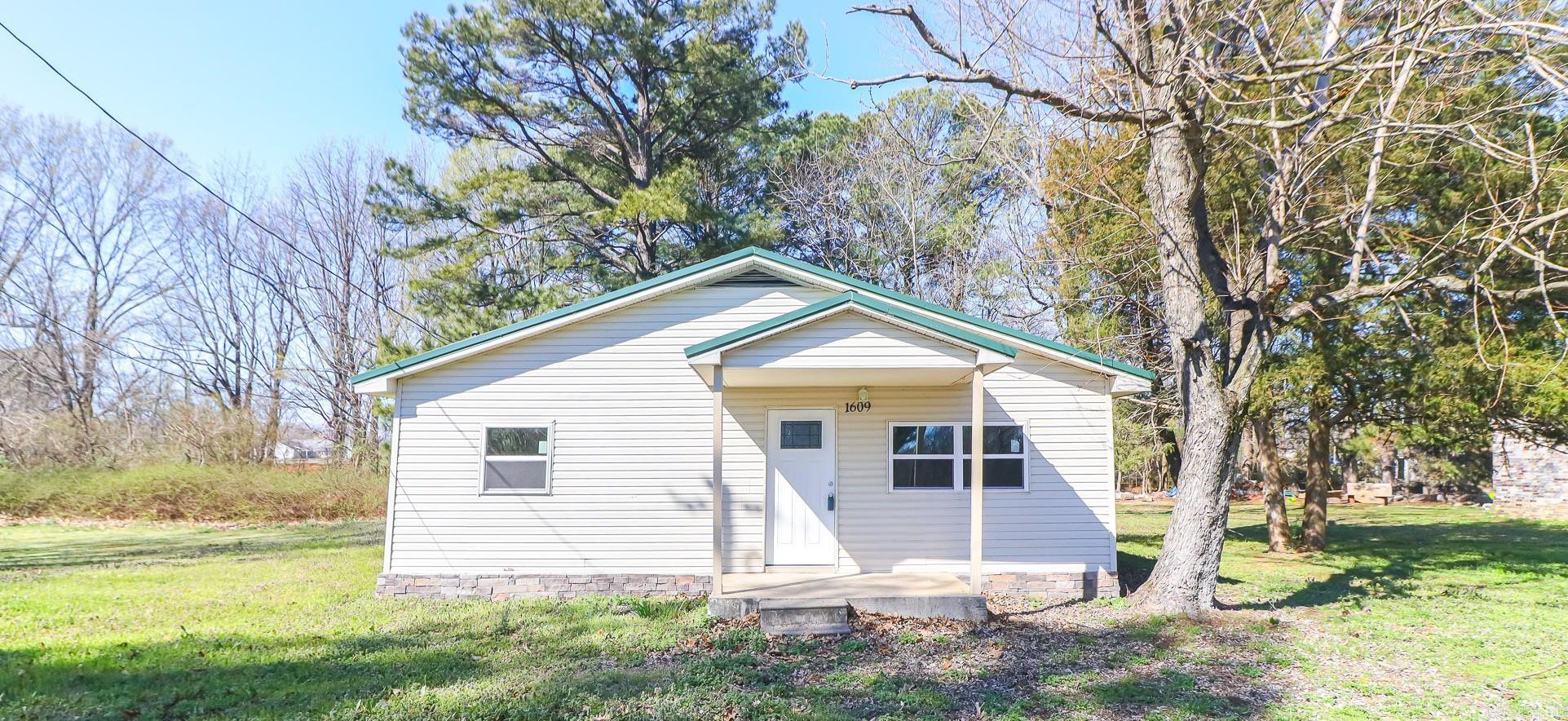 1609  Granger  Jonesboro, AR