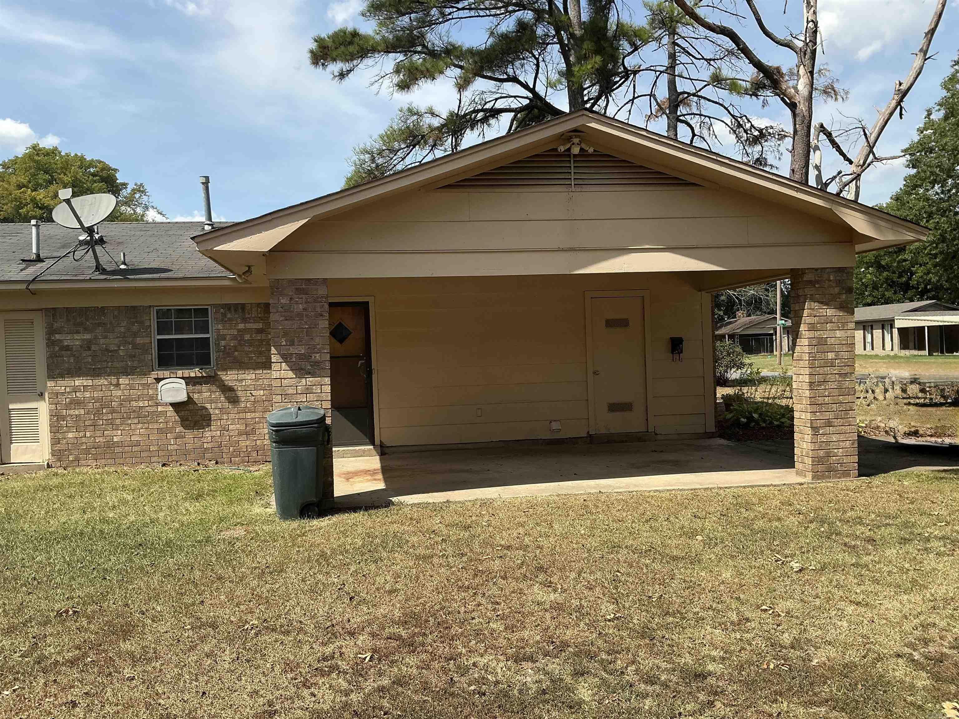 1200 E BOWLES  Dumas, AR
