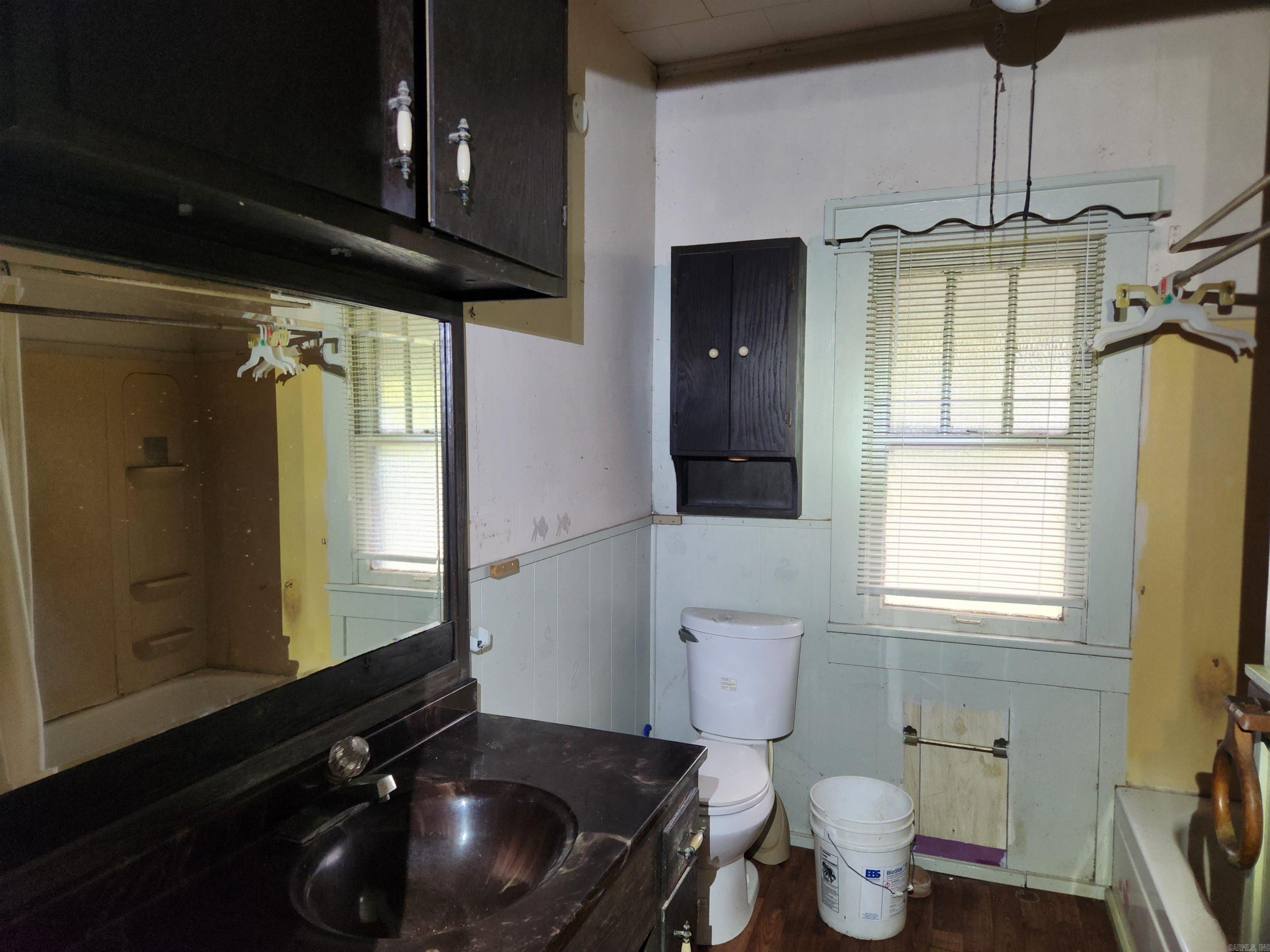 280 W Second St  Kingsland, AR