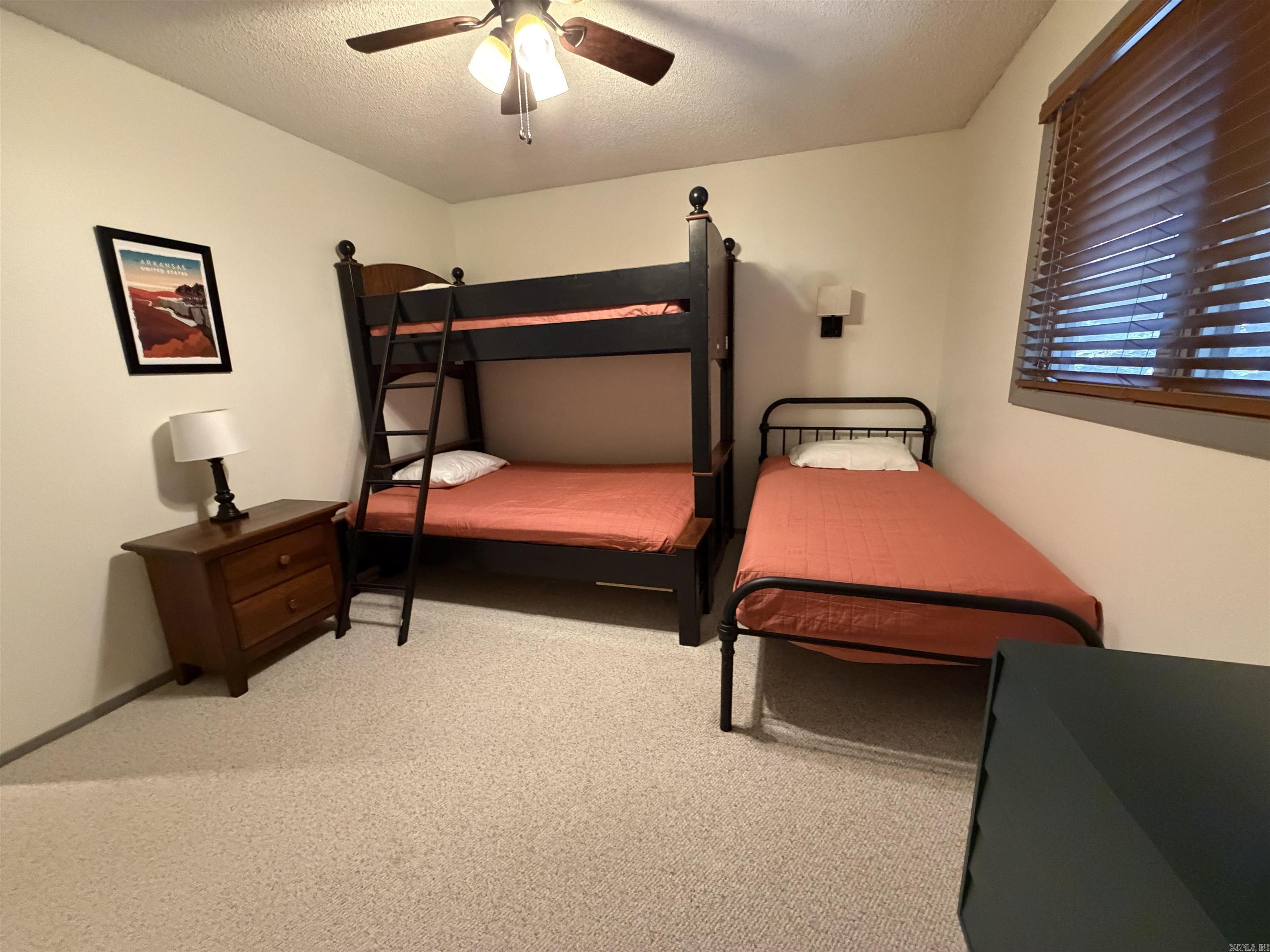 21 Pine  Mount Ida, AR