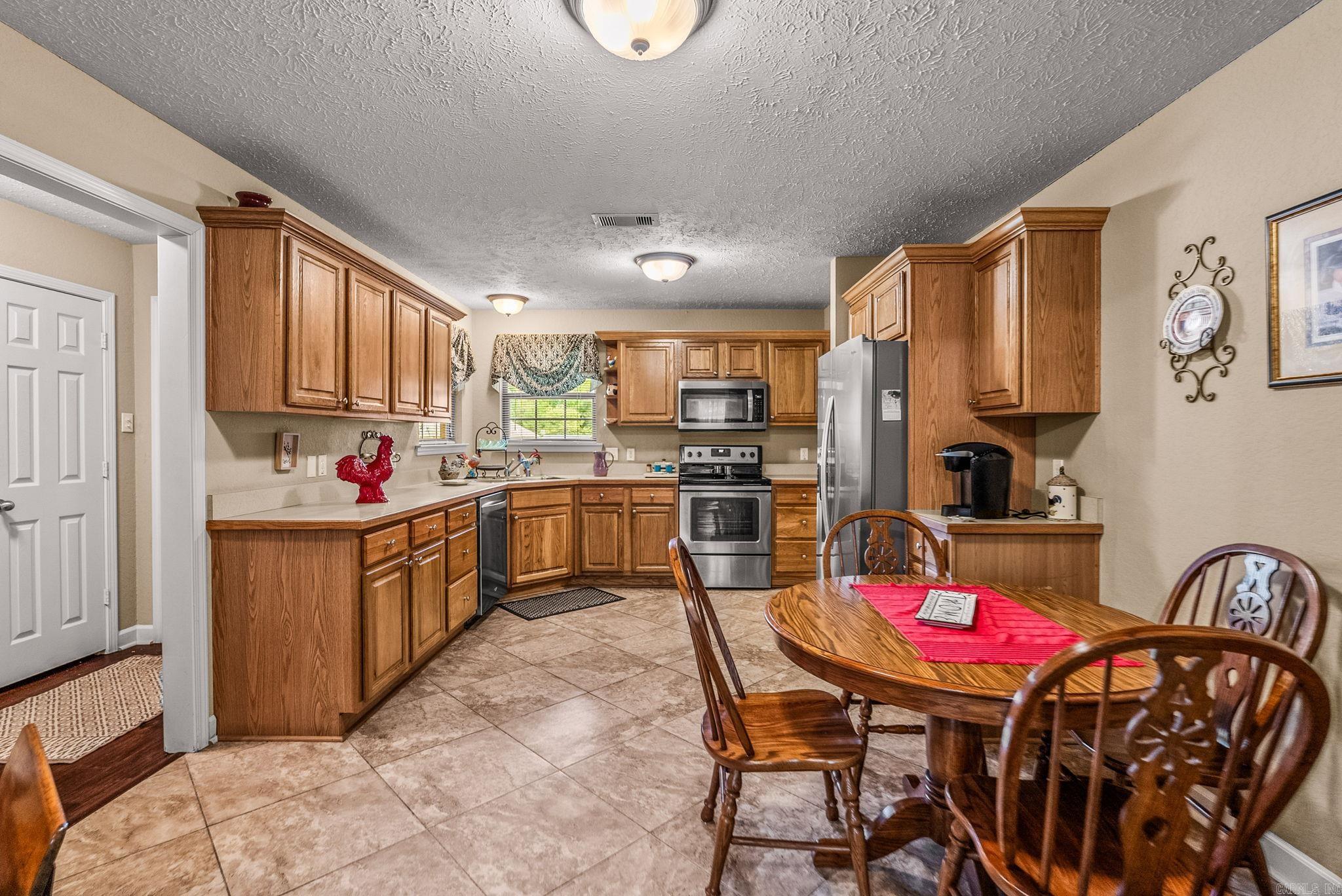113 Rock Creek Drive — photo 5
