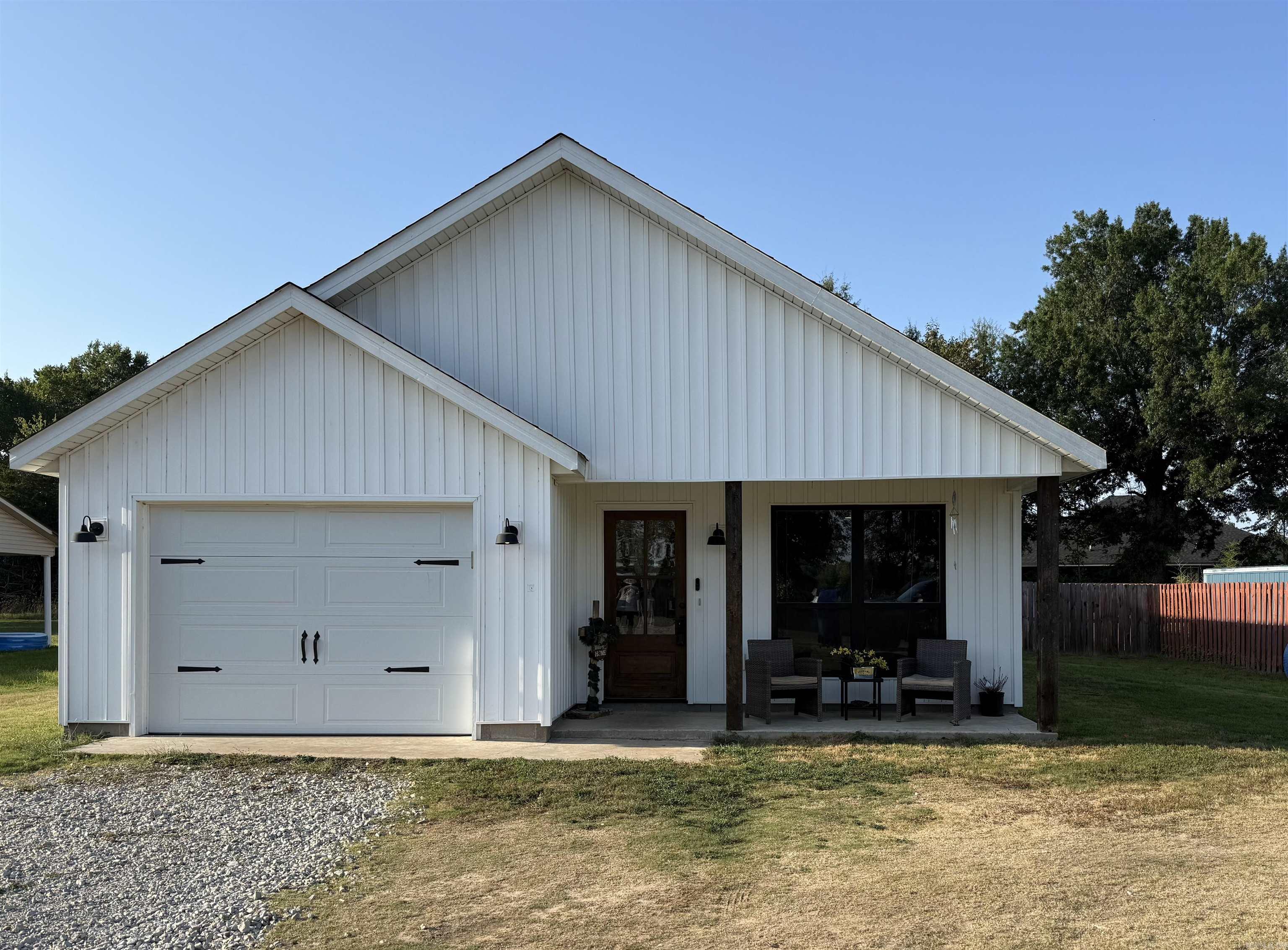 346  Lois Lane  Paragould, AR