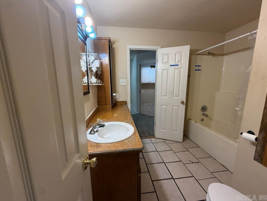 1000 Oak Grove  Mena, AR
