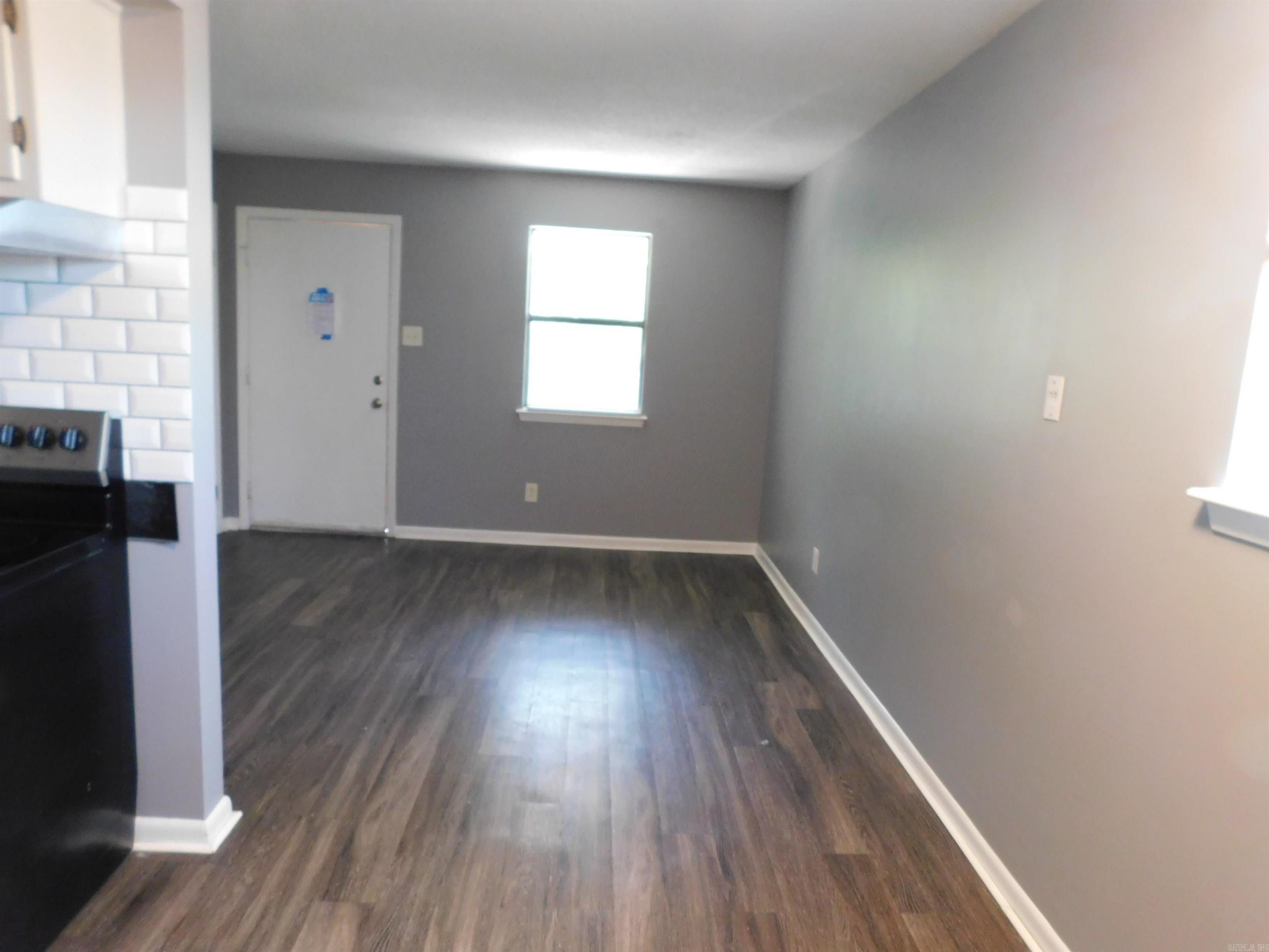 9 Meredith Court — photo 3