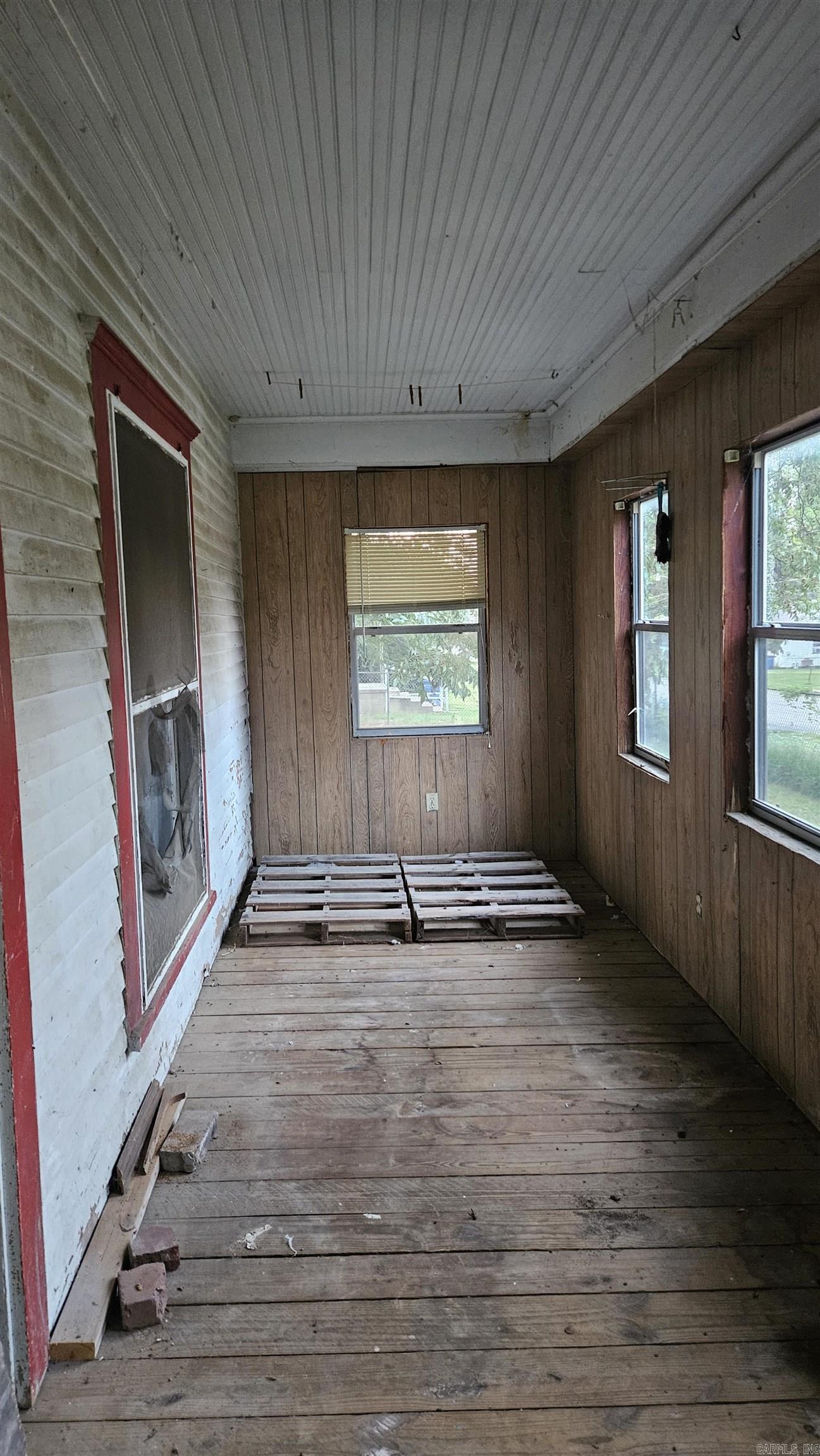 614 W 8Th St  Rector, AR