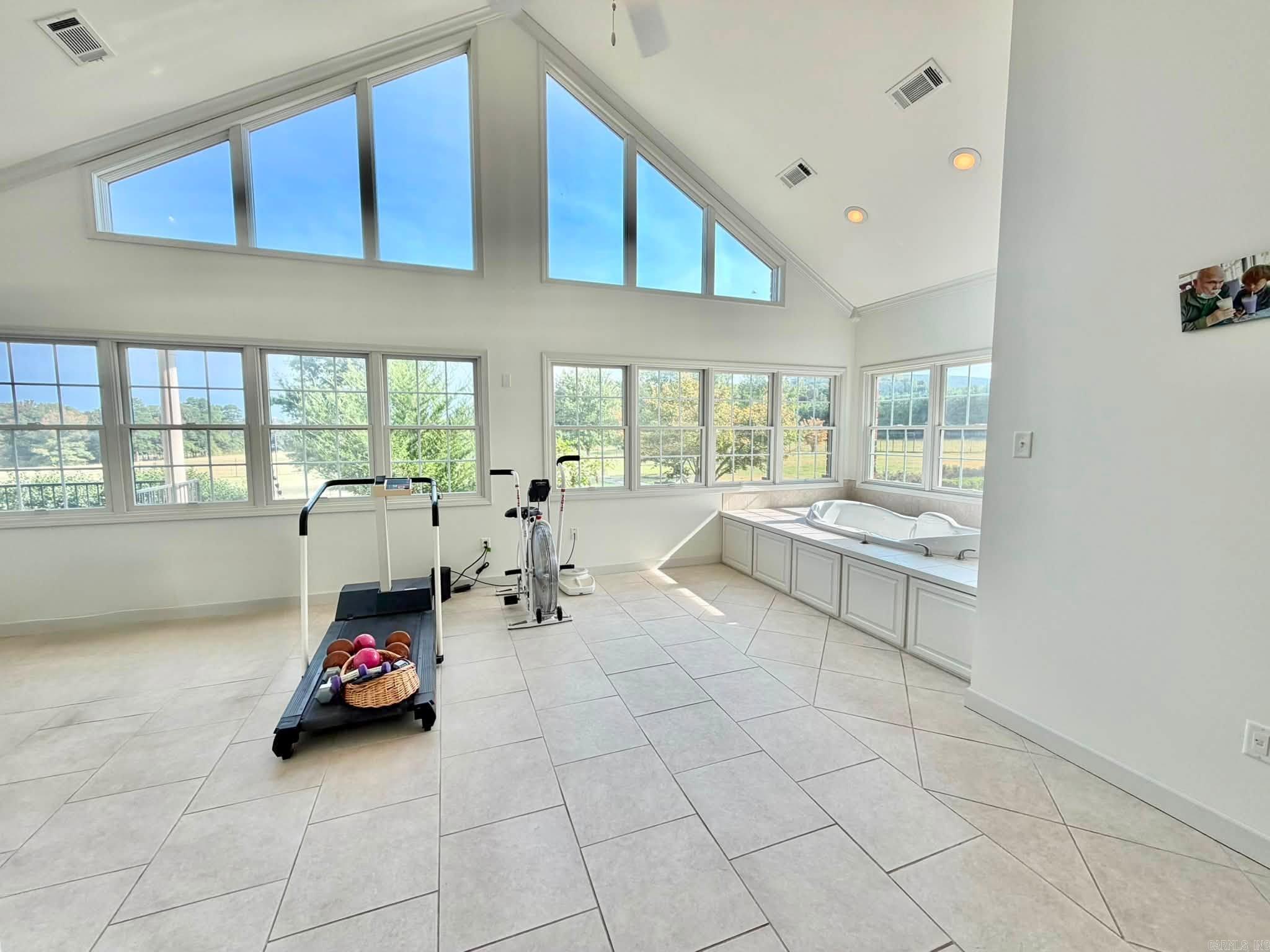 354 Old McIntire Lane Mountain View, AR 72560
