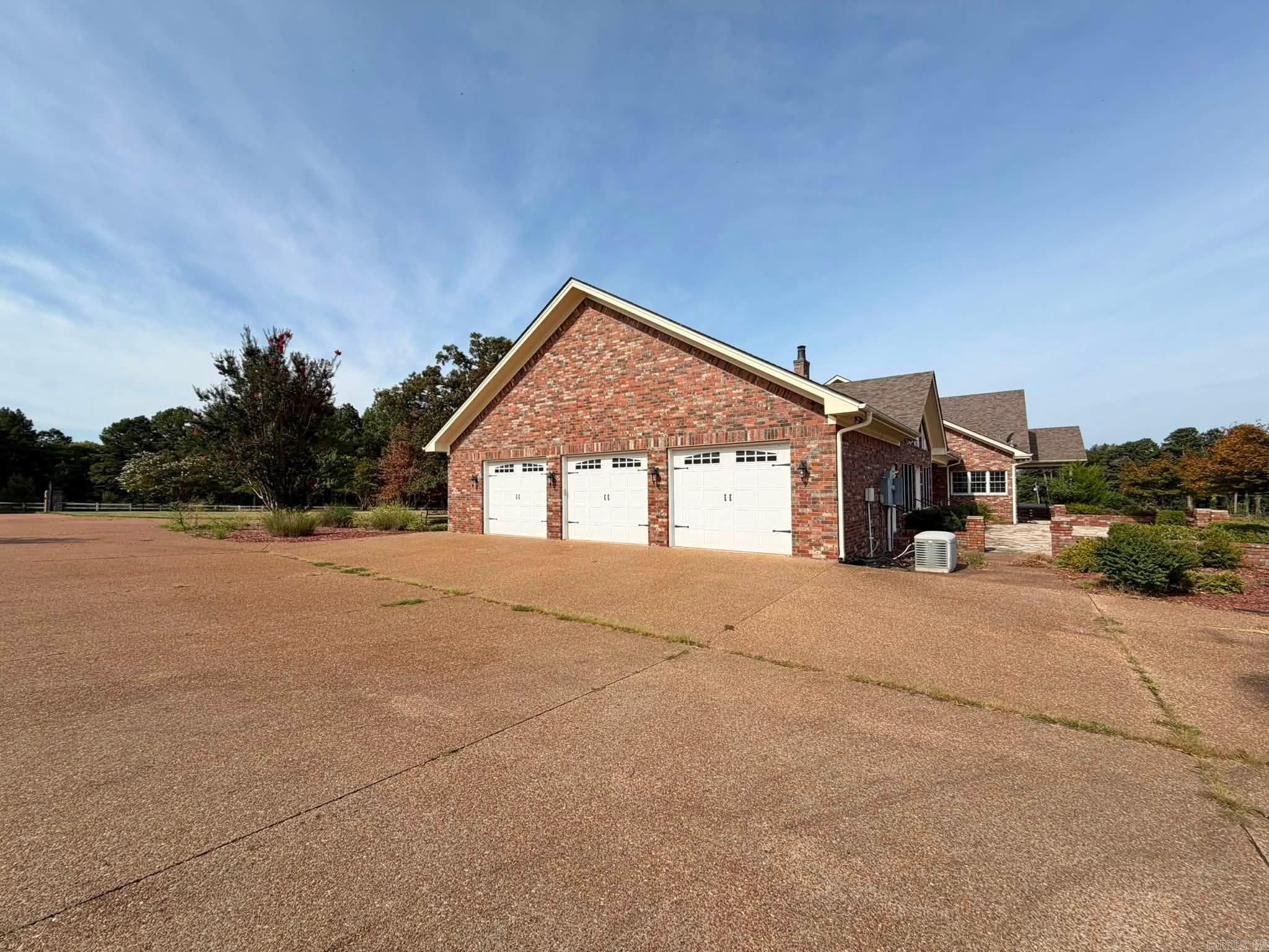 354 Old McIntire Lane Mountain View, AR 72560