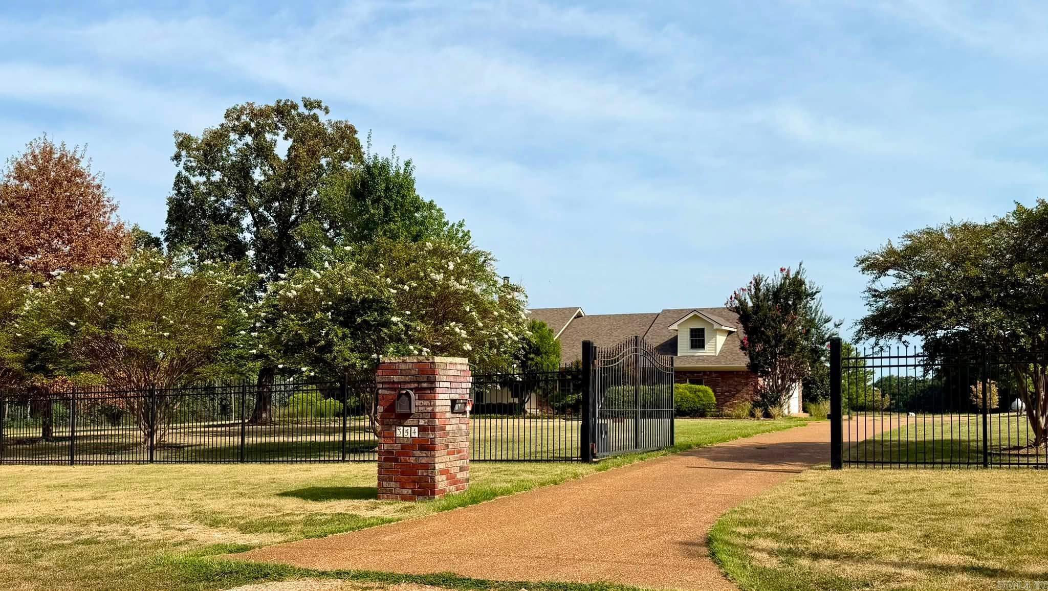 354 Old McIntire Lane Mountain View, AR 72560