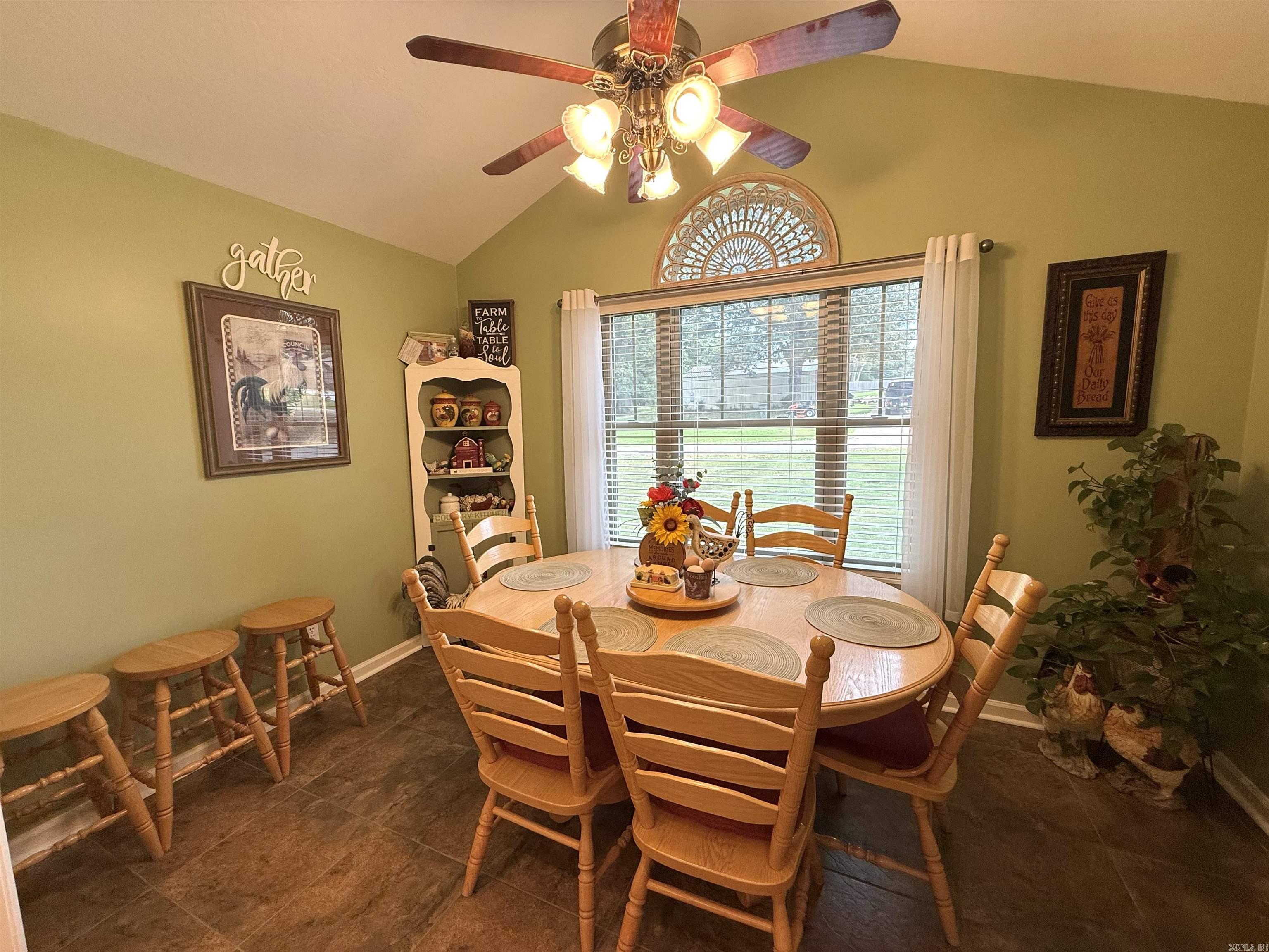 801 Hillview Paragould, AR 72450