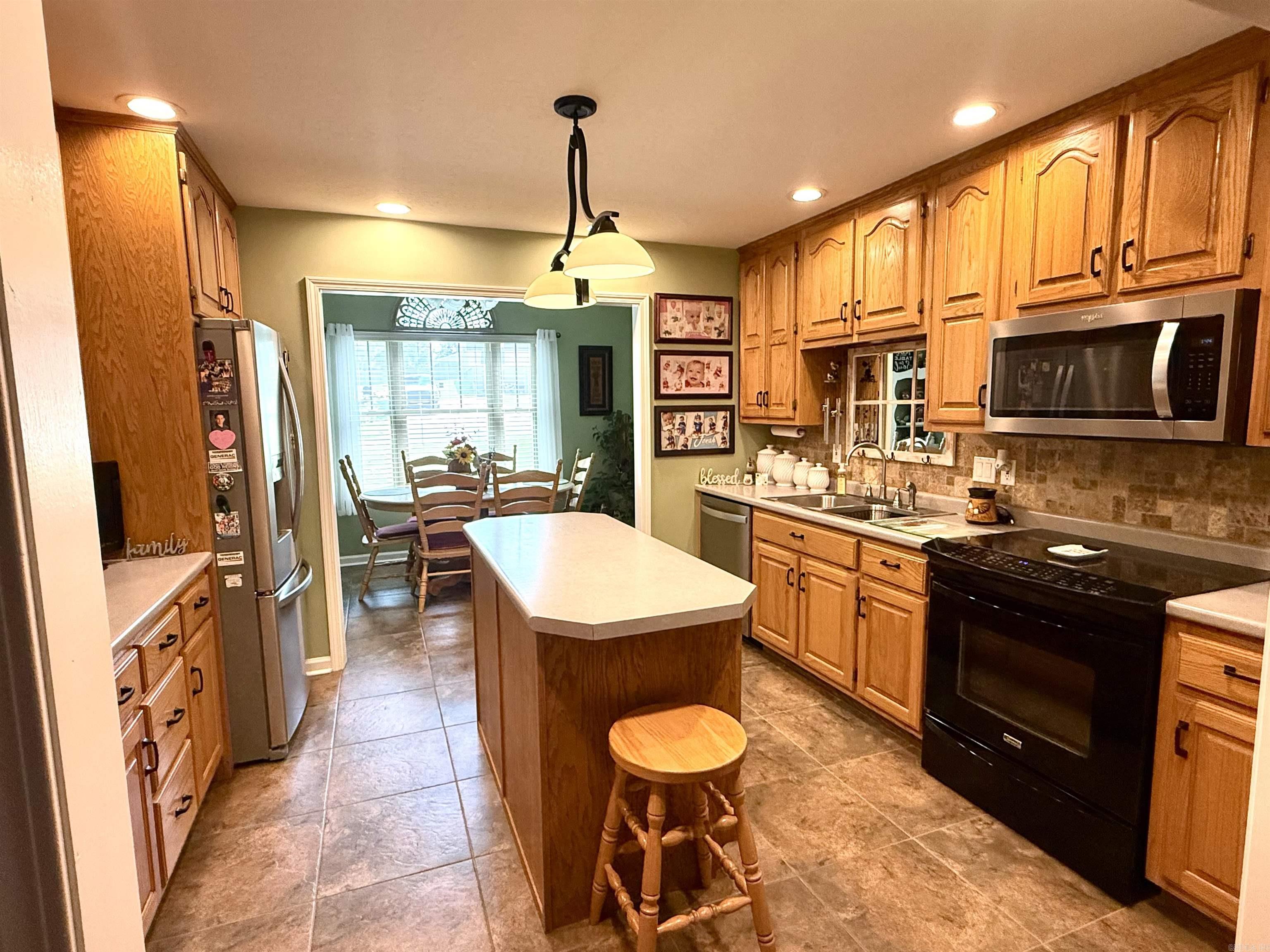 801 Hillview Paragould, AR 72450