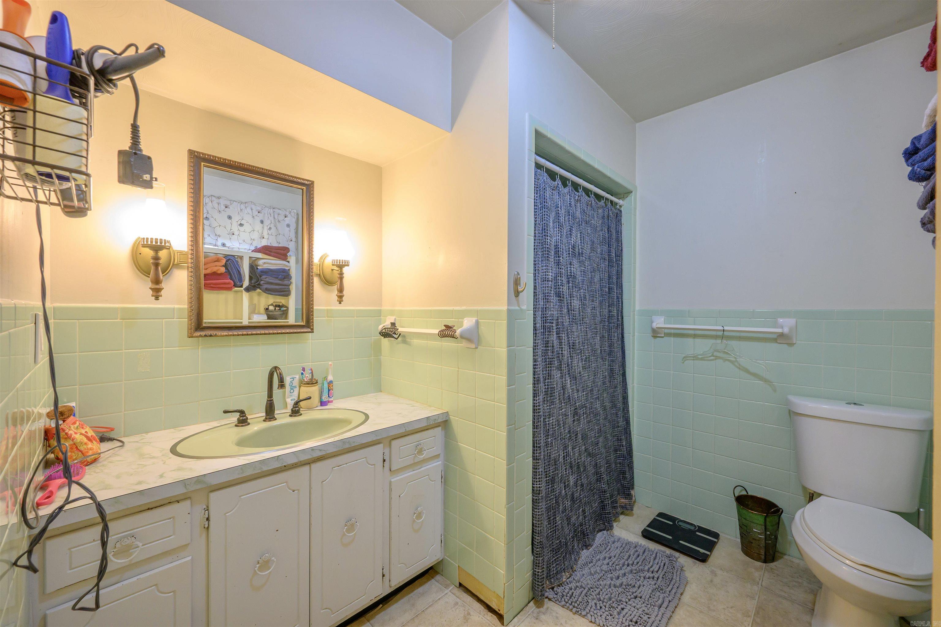 50 Tamara  Bates, AR