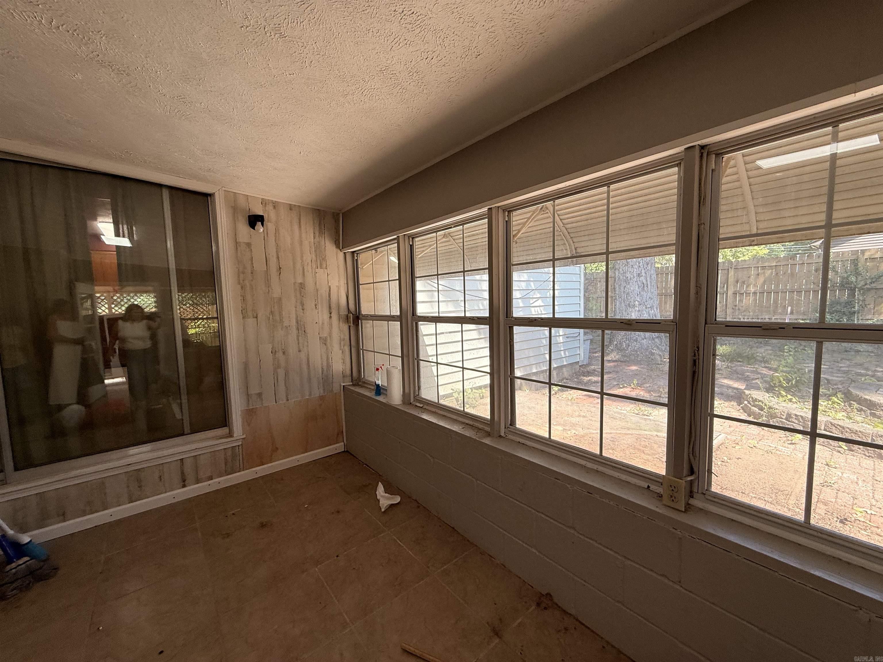 551 N 5th  Piggott, AR