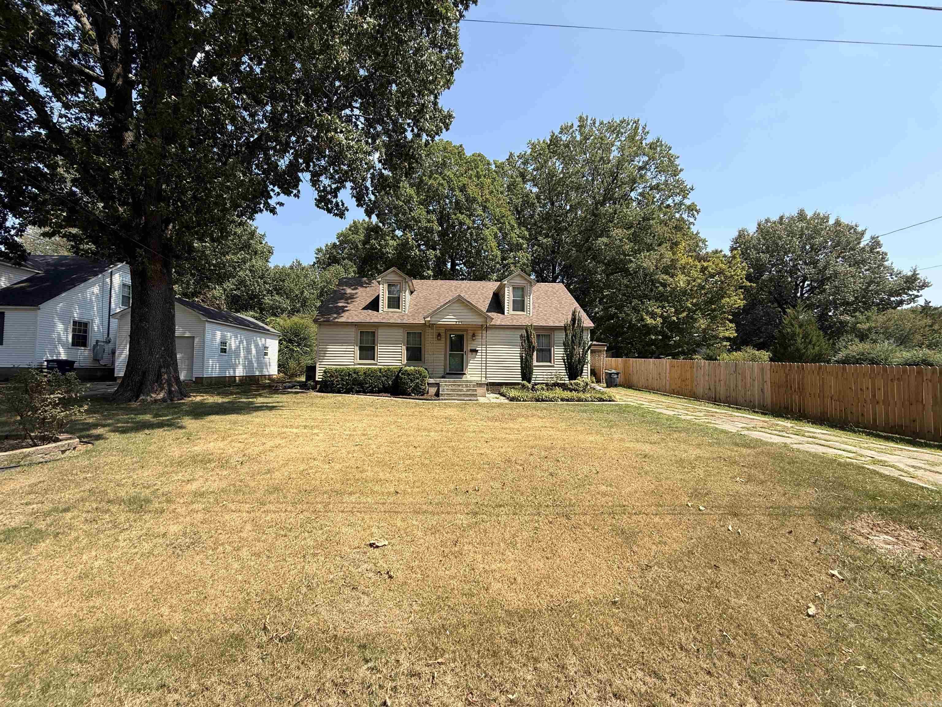 551 N 5th  Piggott, AR