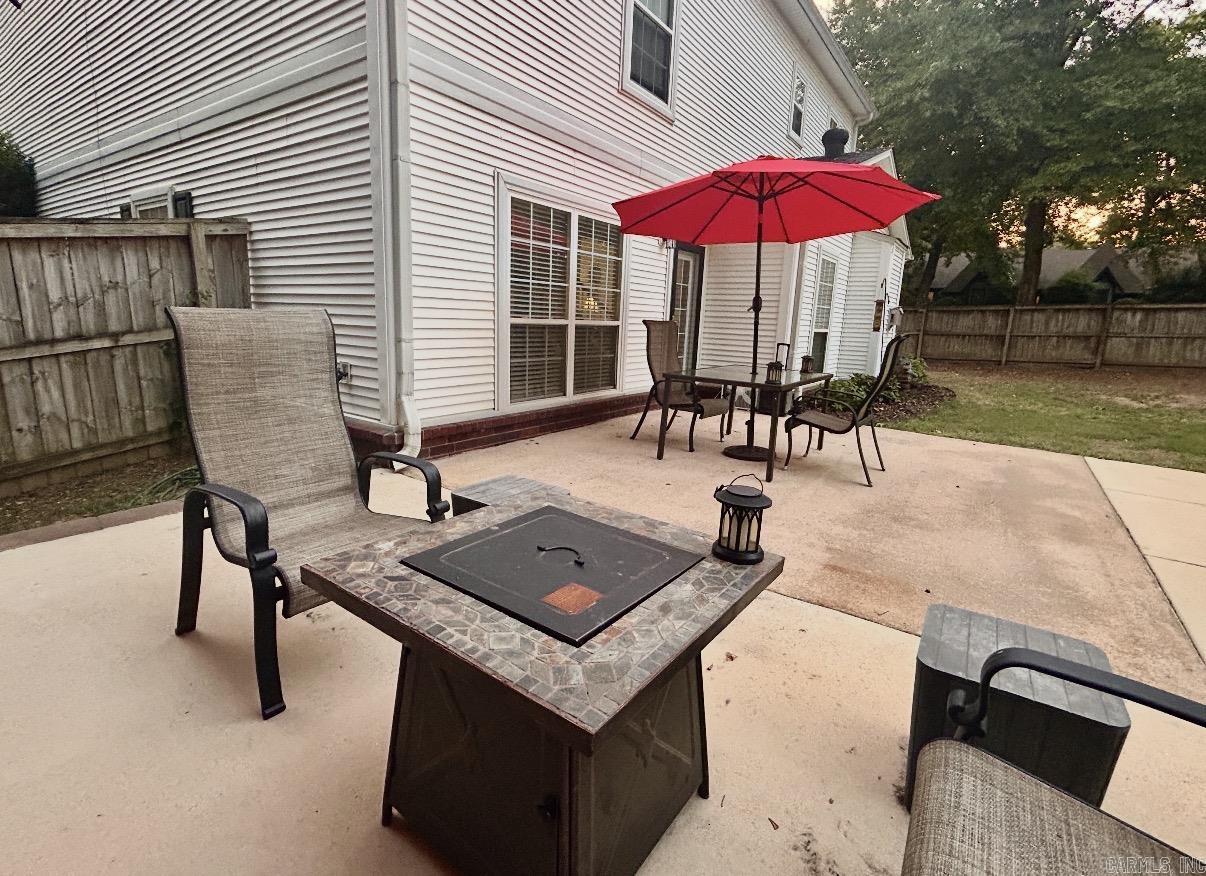 2210 S Fox  Benton, AR