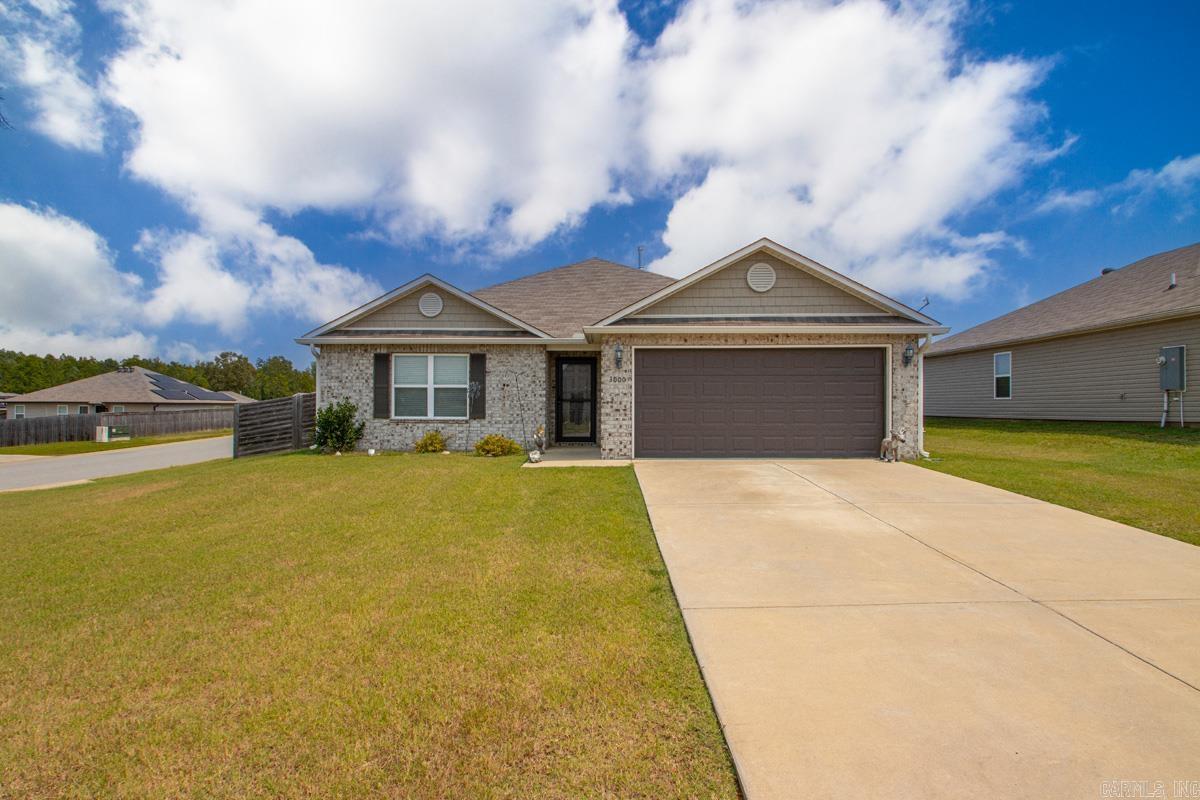 3000 Emerald Park Trail — exterior
