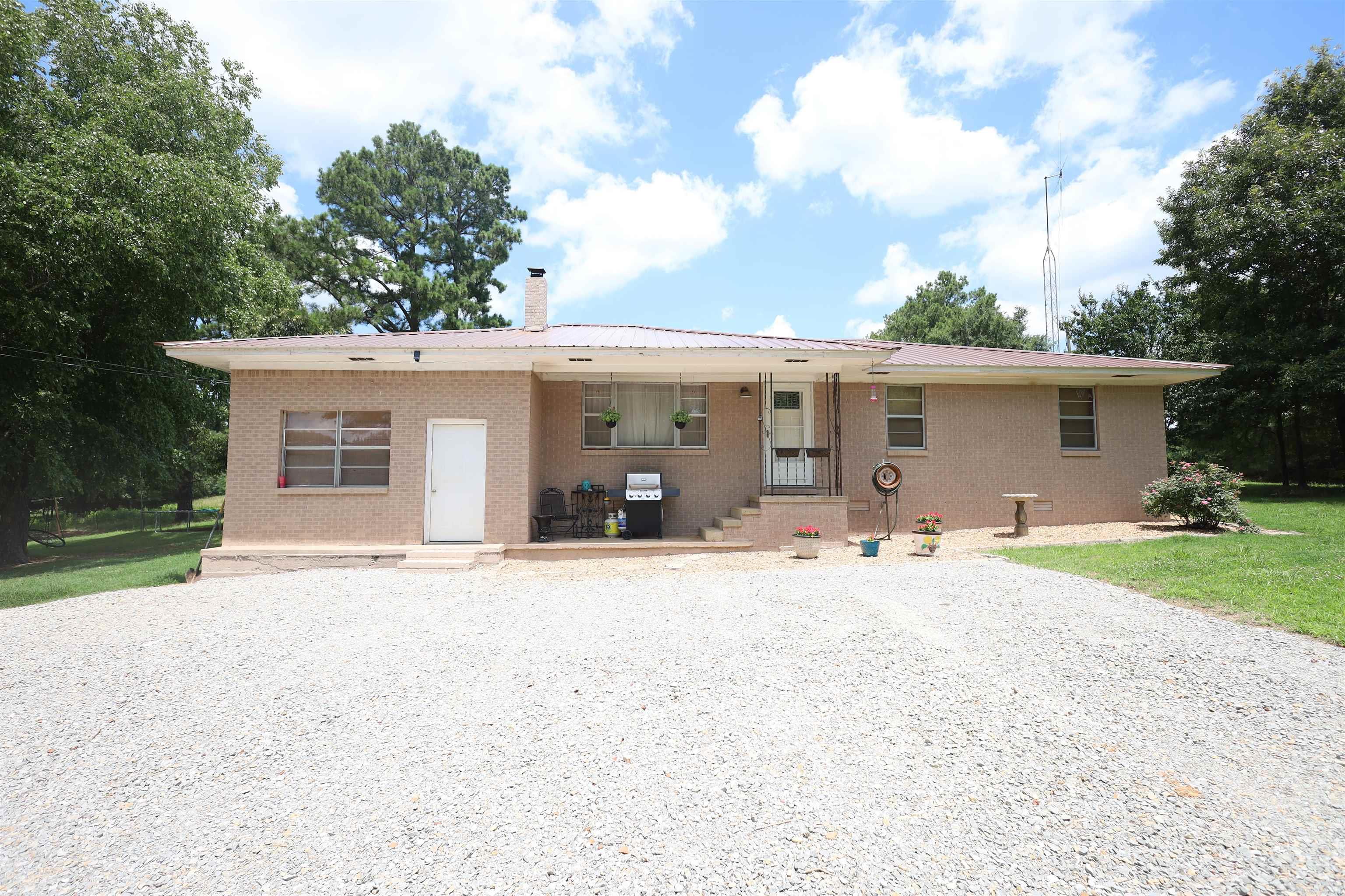 303 County Road 401 Rector, AR 72461