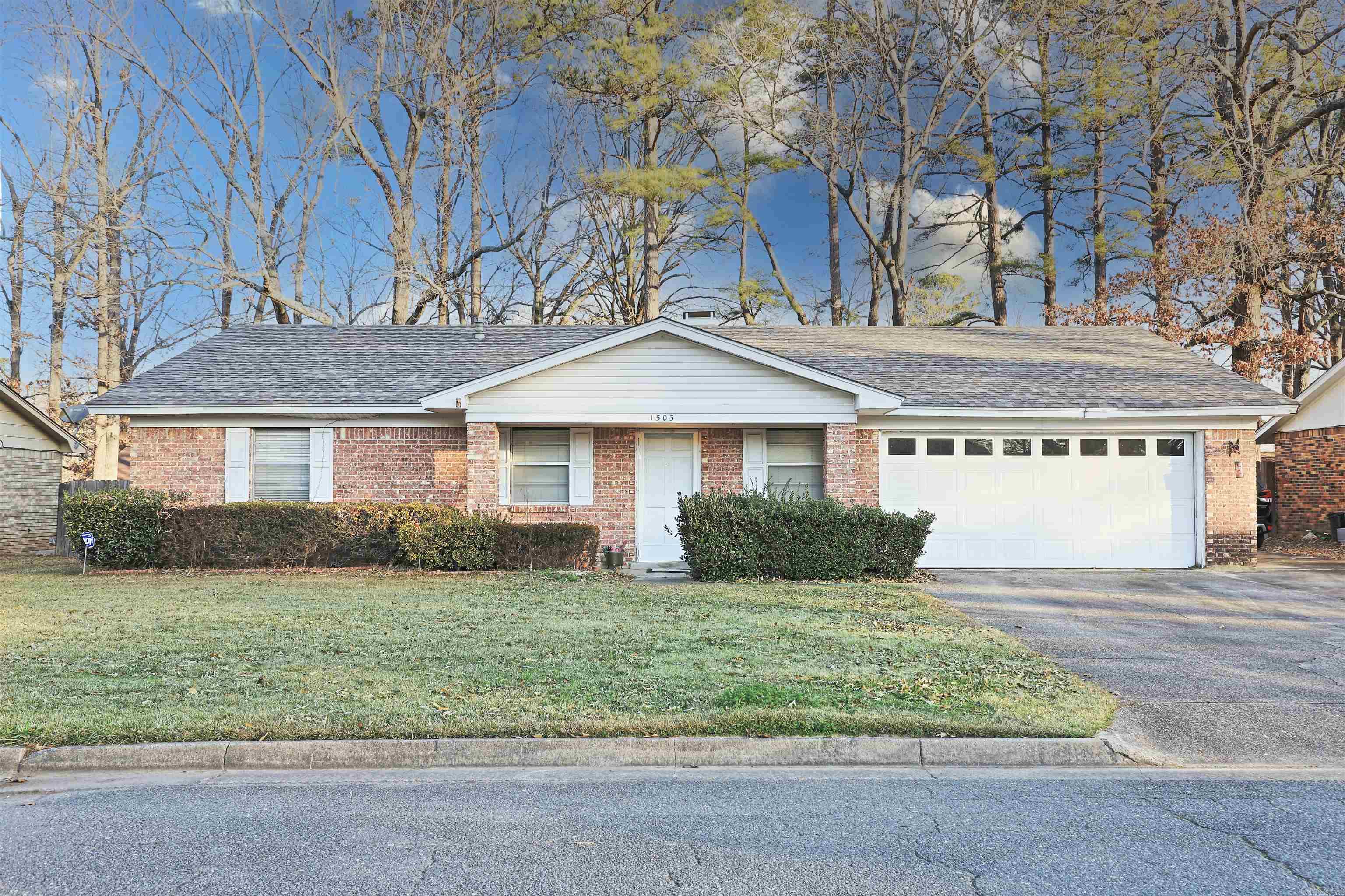 1503  Silver Fox  Pine Bluff, AR